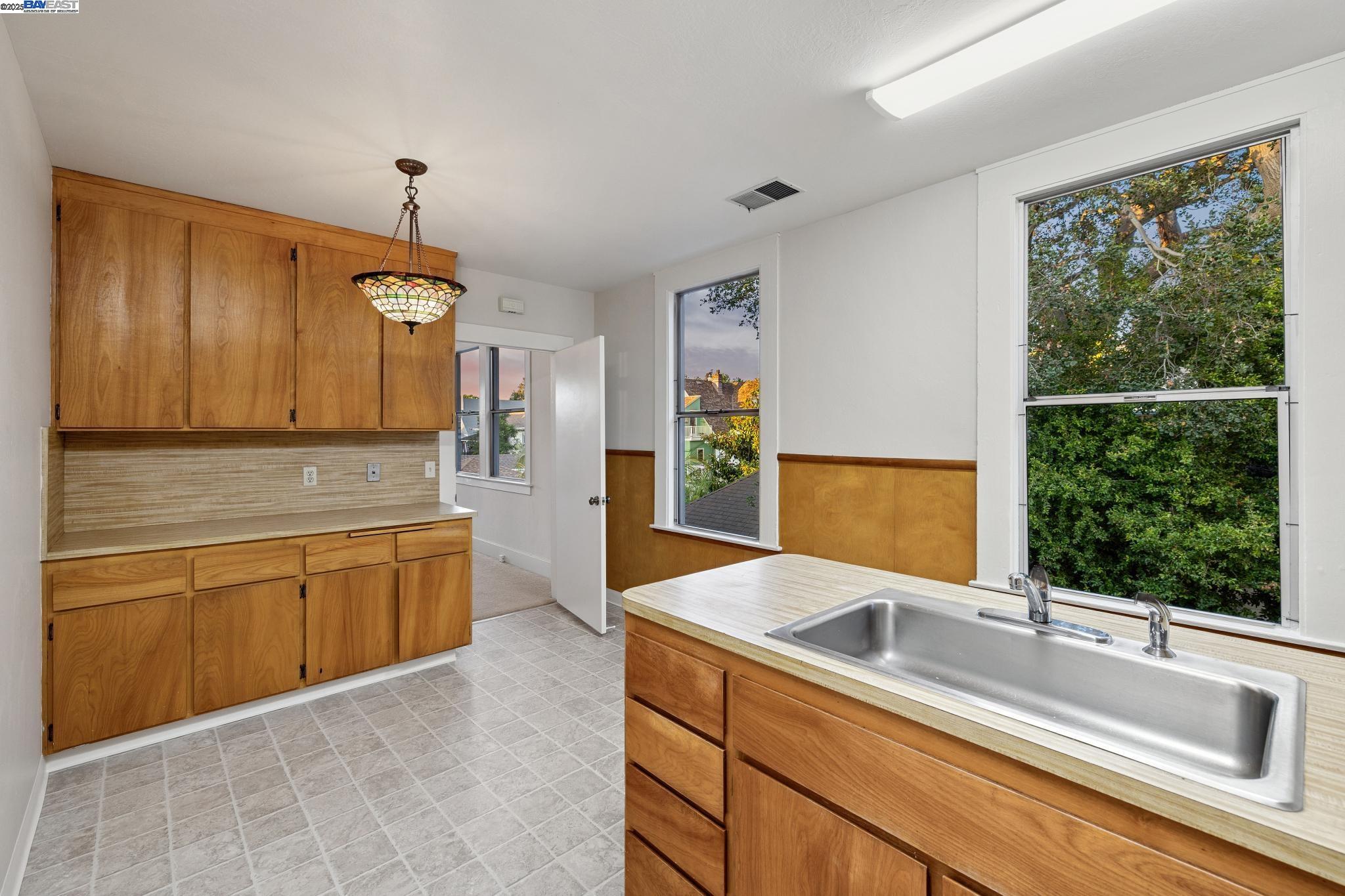 Detail Gallery Image 44 of 60 For 920 Centennial Ave, Alameda,  CA 94501 - – Beds | – Baths