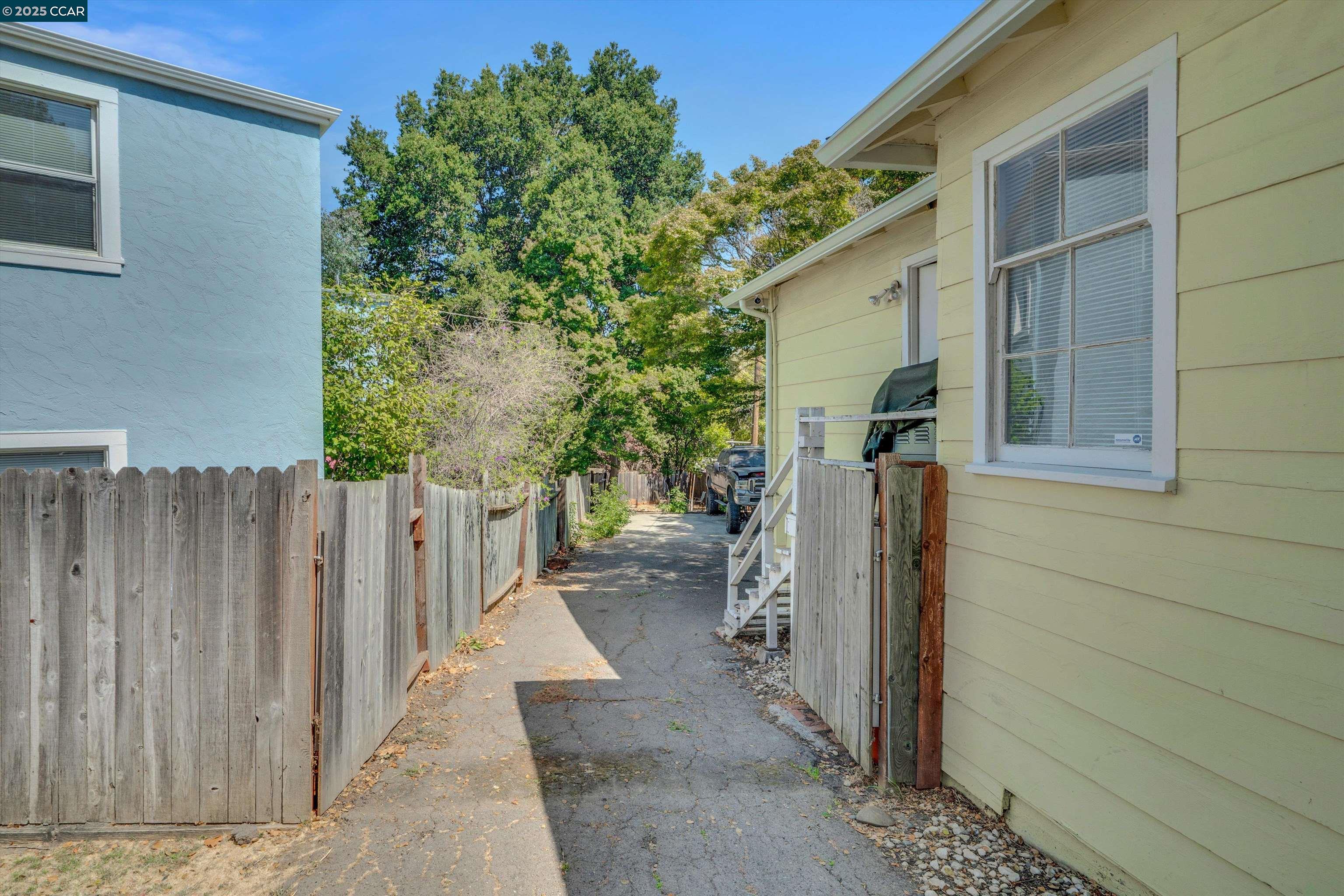 Detail Gallery Image 29 of 40 For 608 La Cadena St, Vallejo,  CA 94590 - 3 Beds | 2 Baths