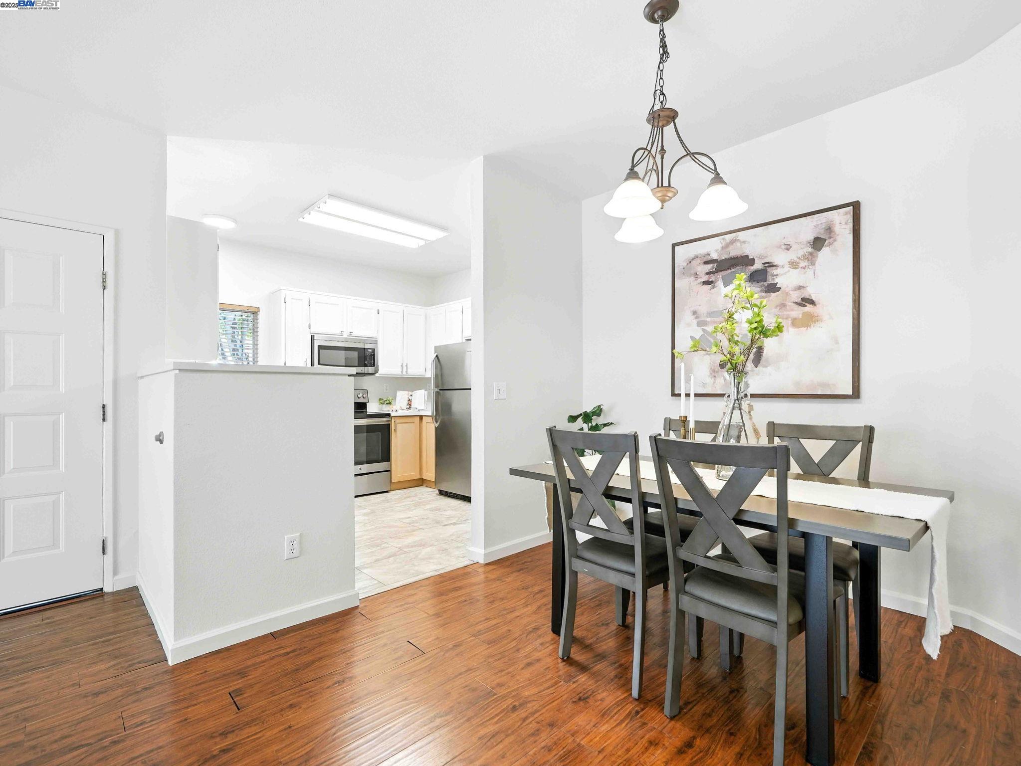 Detail Gallery Image 19 of 30 For 273 Florence Ct, Hercules,  CA 94547 - 3 Beds | 2 Baths