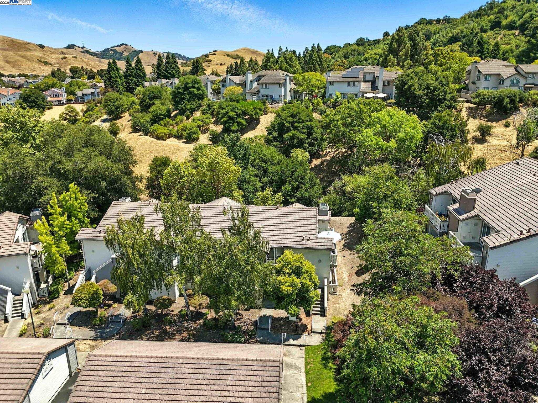 Detail Gallery Image 20 of 30 For 273 Florence Ct, Hercules,  CA 94547 - 3 Beds | 2 Baths