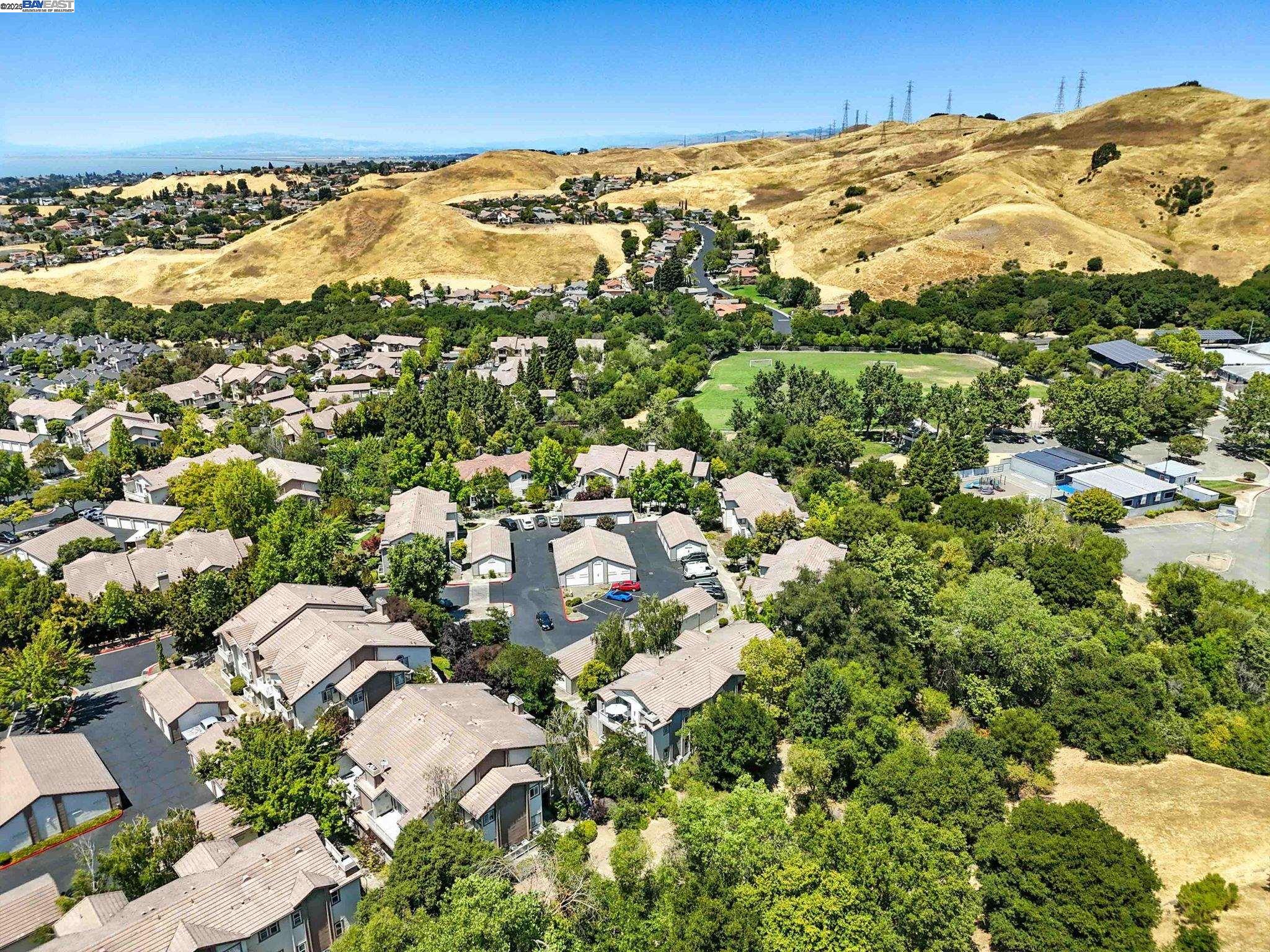 Detail Gallery Image 25 of 30 For 273 Florence Ct, Hercules,  CA 94547 - 3 Beds | 2 Baths