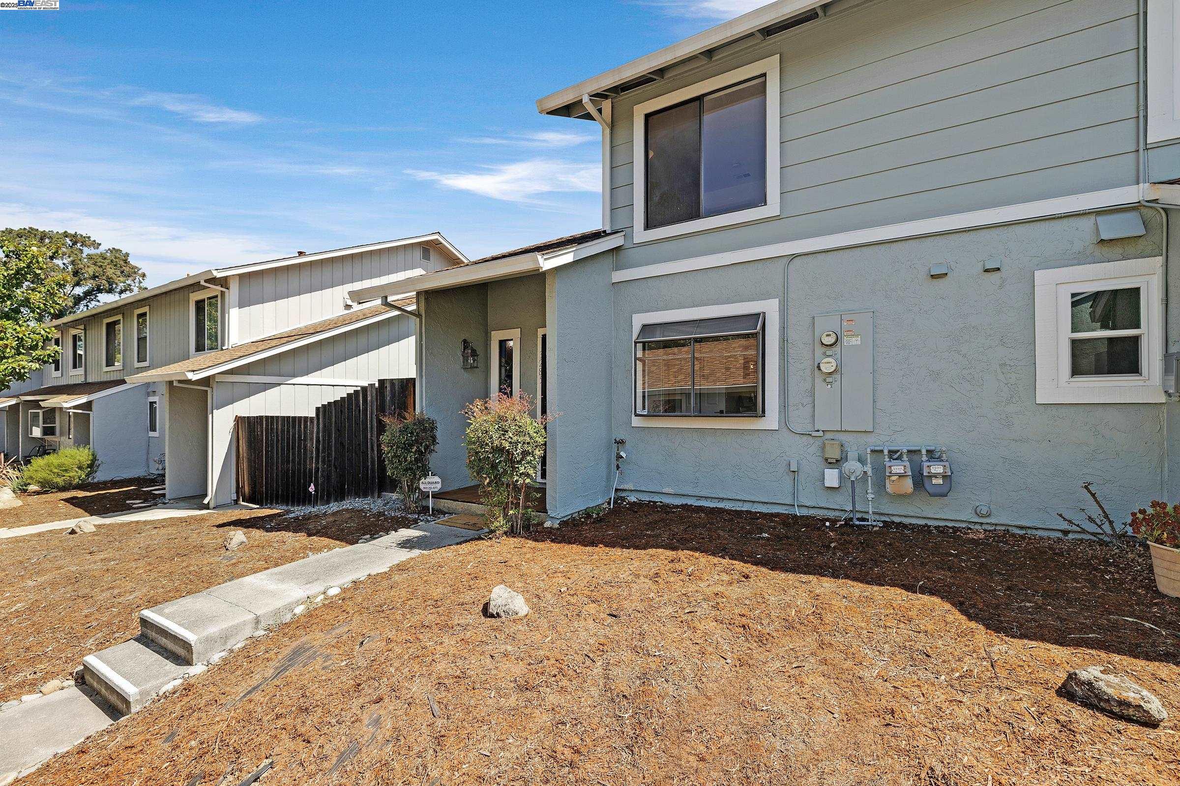 Photo #2: 41109394 Listing 