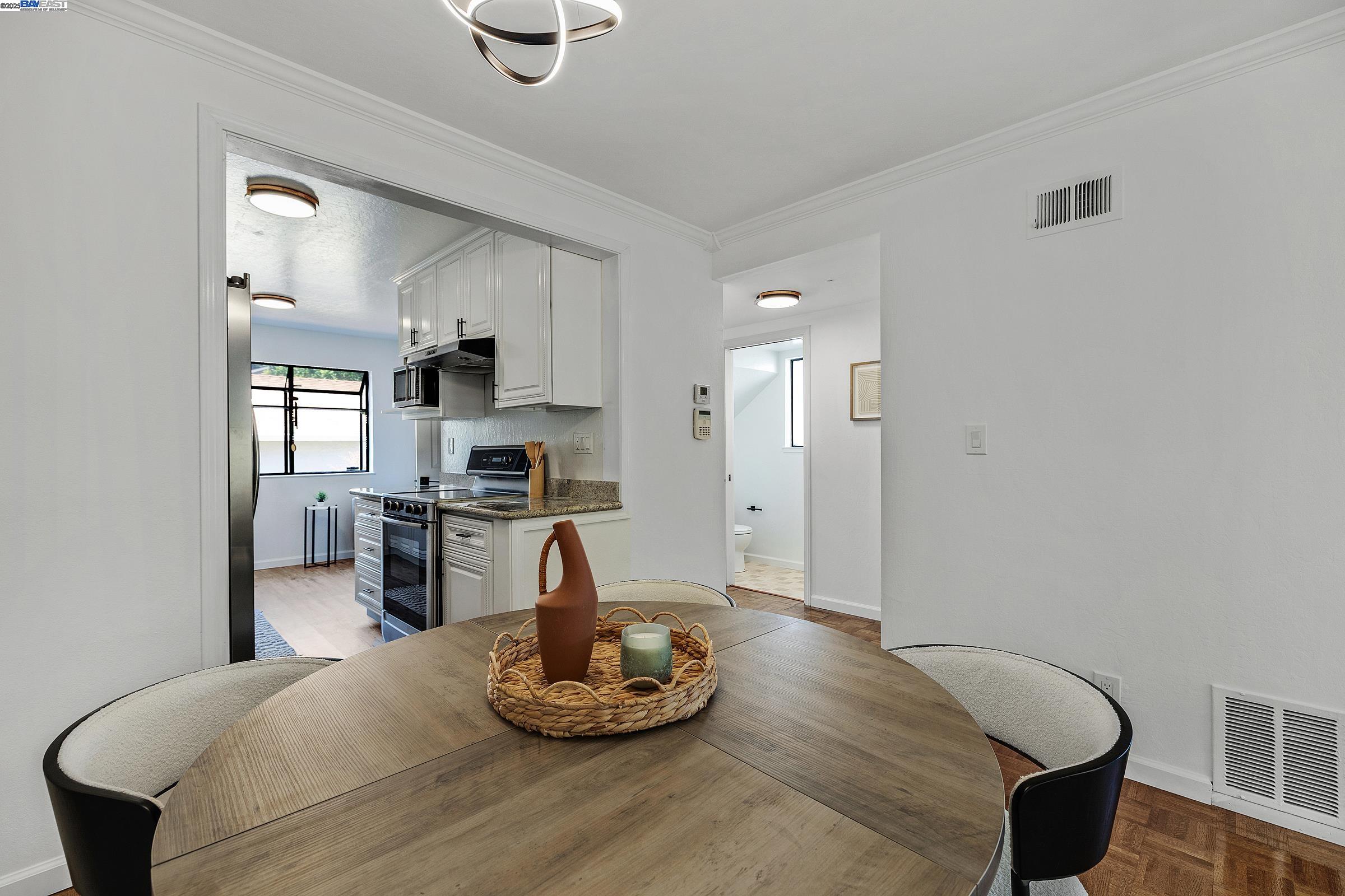 Photo #12: 41109394 Listing: Photo #12
