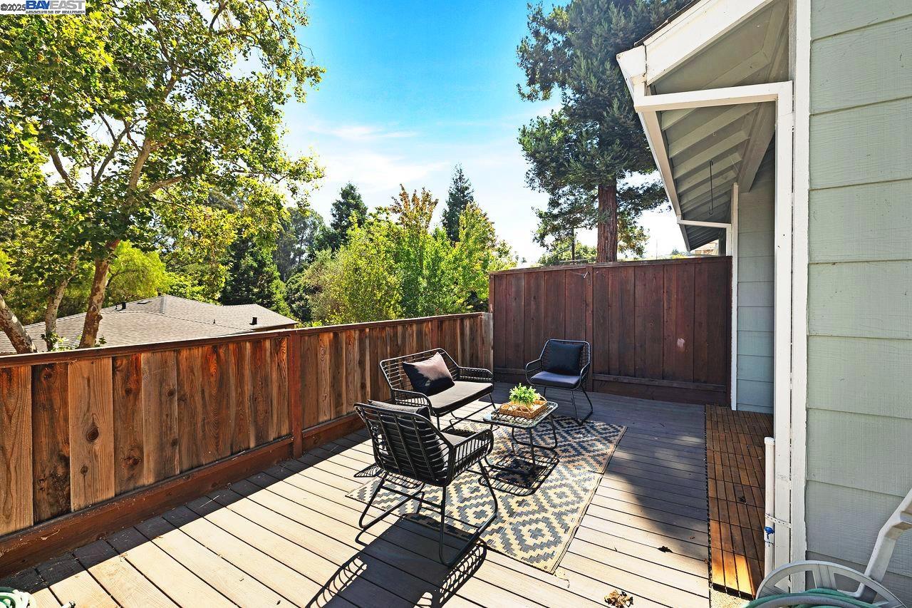 Detail Gallery Image 8 of 56 For 3285 Monika Ln, Hayward,  CA 94541 - 2 Beds | 1/1 Baths