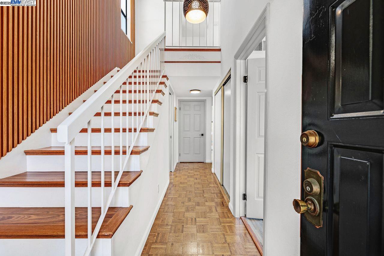 Detail Gallery Image 10 of 56 For 3285 Monika Ln, Hayward,  CA 94541 - 2 Beds | 1/1 Baths