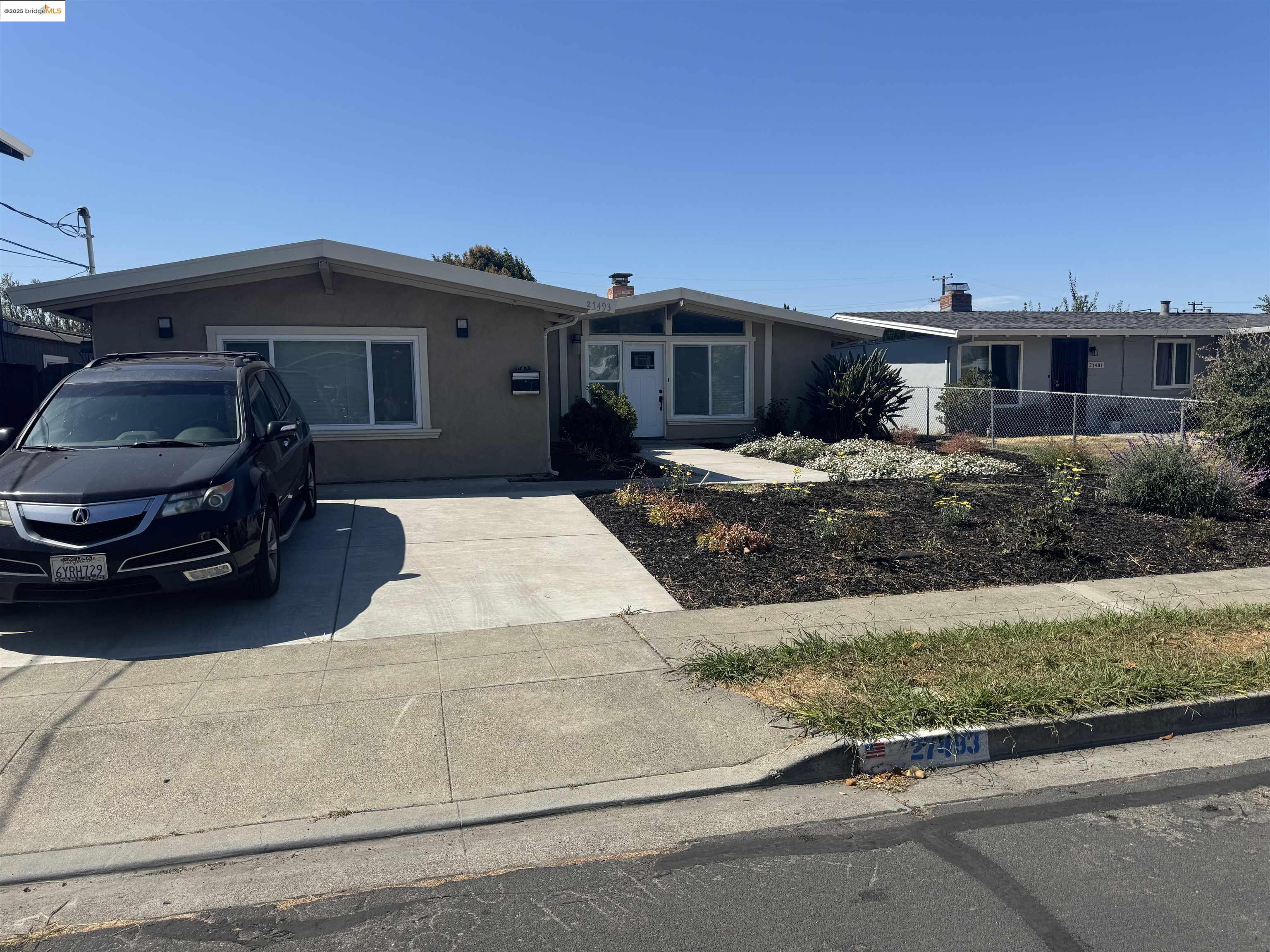 Detail Gallery Image 2 of 11 For 27493 Orlando, Hayward,  CA 94545 - 4 Beds | 3 Baths