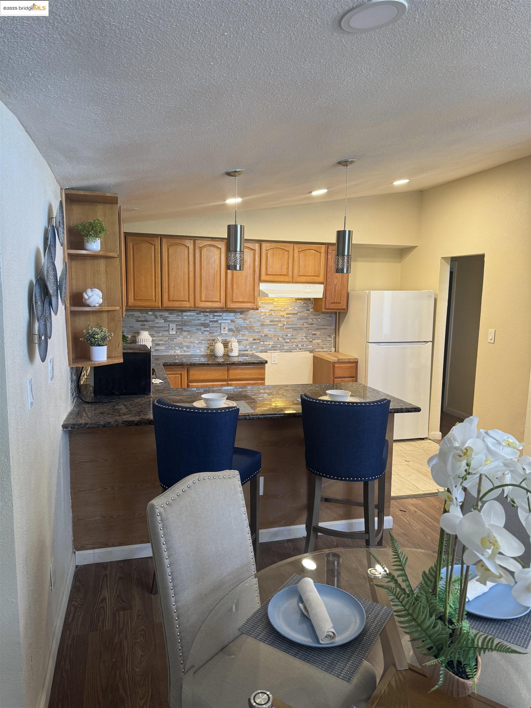 Detail Gallery Image 11 of 11 For 27493 Orlando, Hayward,  CA 94545 - 4 Beds | 3 Baths