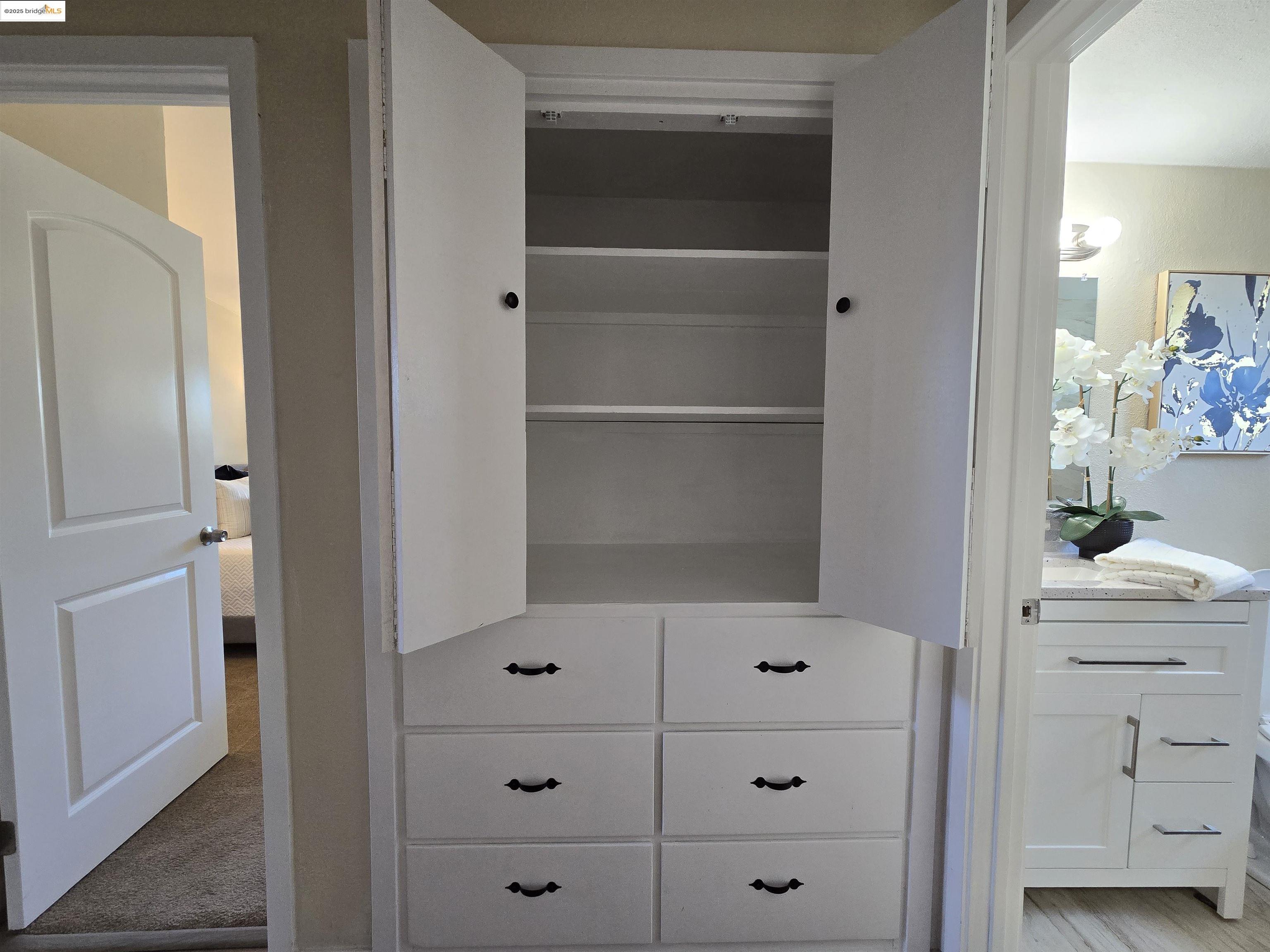 Detail Gallery Image 12 of 15 For 27493 Orlando, Hayward,  CA 94545 - 4 Beds | 3 Baths