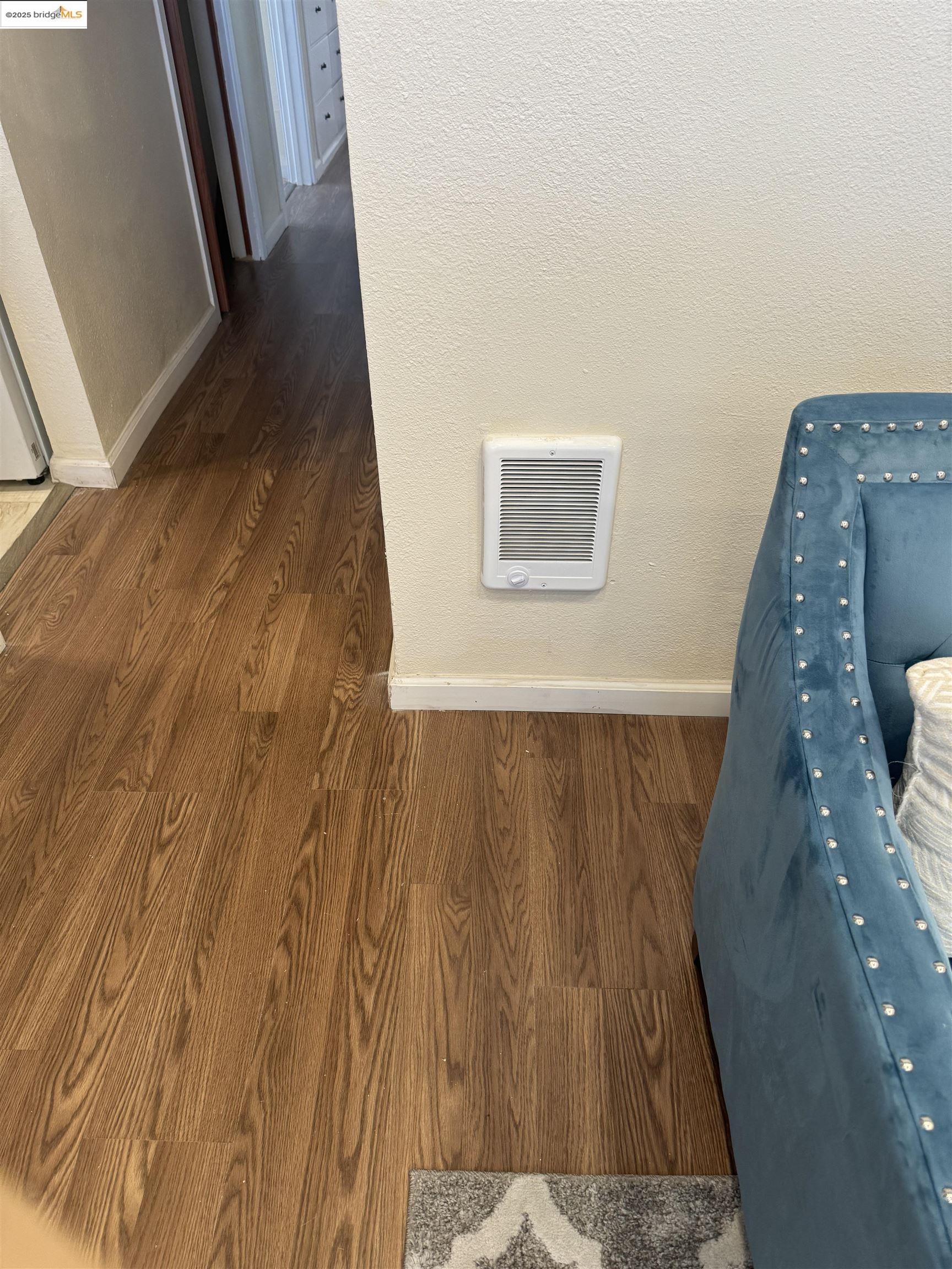Detail Gallery Image 10 of 11 For 27493 Orlando, Hayward,  CA 94545 - 4 Beds | 3 Baths