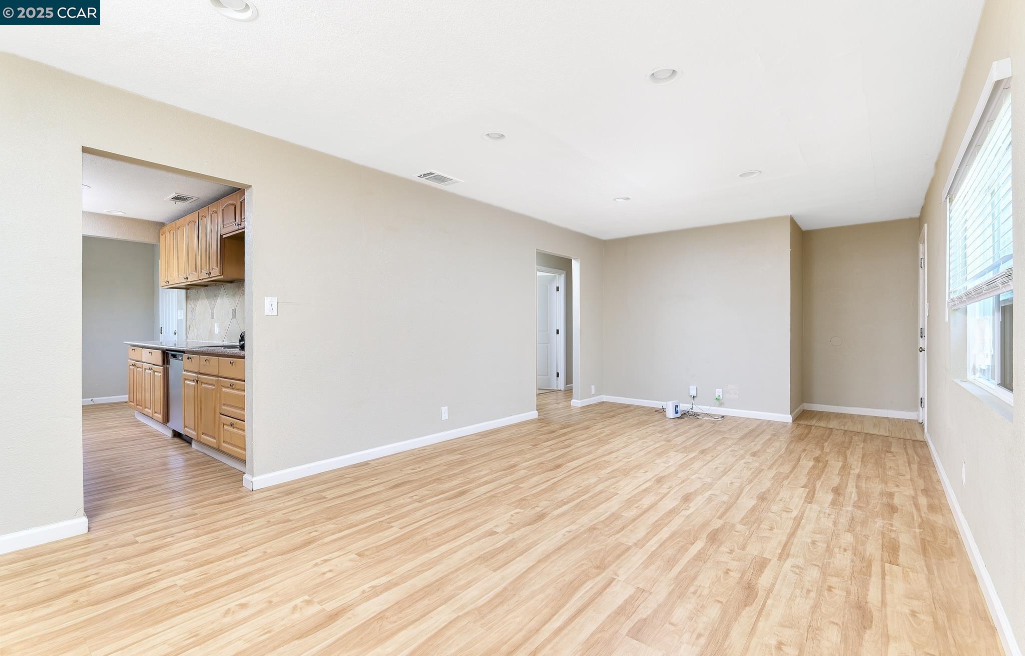 Detail Gallery Image 11 of 29 For 1406 Magazine St, Vallejo,  CA 94591 - 4 Beds | 1/1 Baths