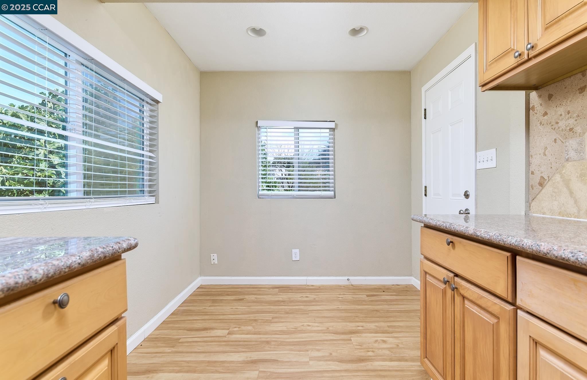 Detail Gallery Image 5 of 29 For 1406 Magazine St, Vallejo,  CA 94591 - 4 Beds | 1/1 Baths