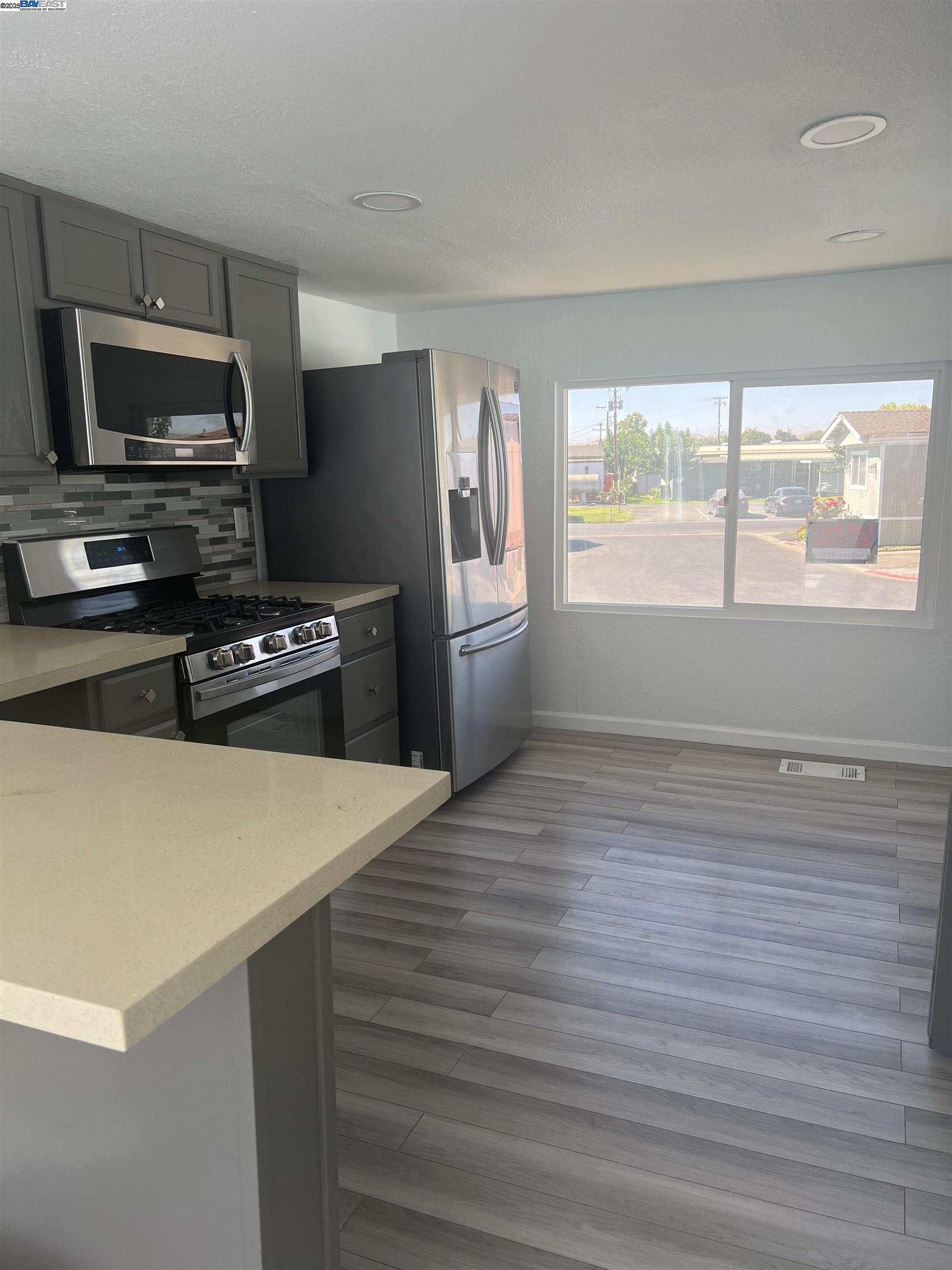 Detail Gallery Image 6 of 46 For 14530 Byron Hwy #14,  Byron,  CA 94514 - 2 Beds | 1 Baths