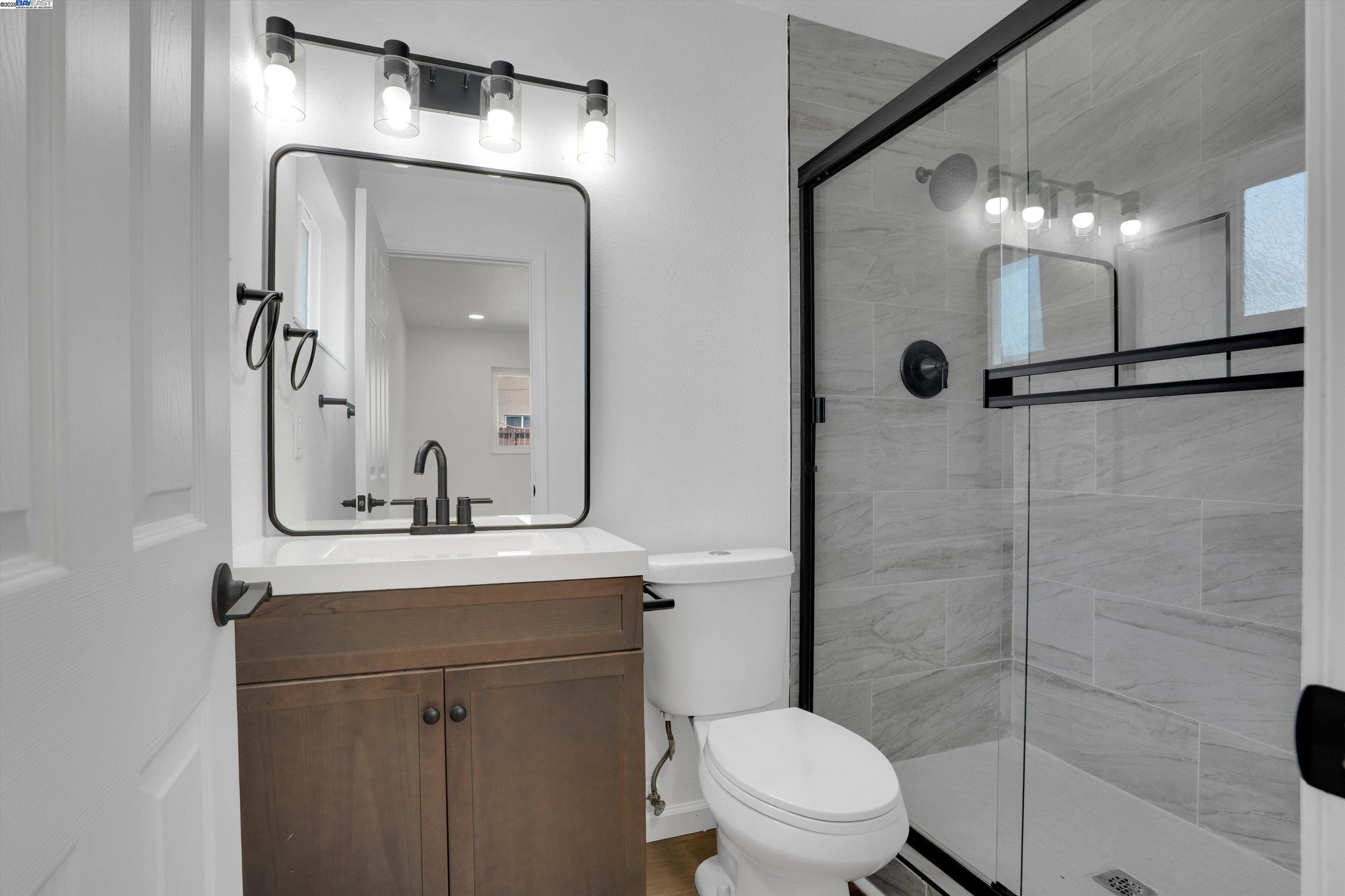 Detail Gallery Image 22 of 36 For 3596 Christensen Ln, Castro Valley,  CA 94546 - 3 Beds | 2 Baths