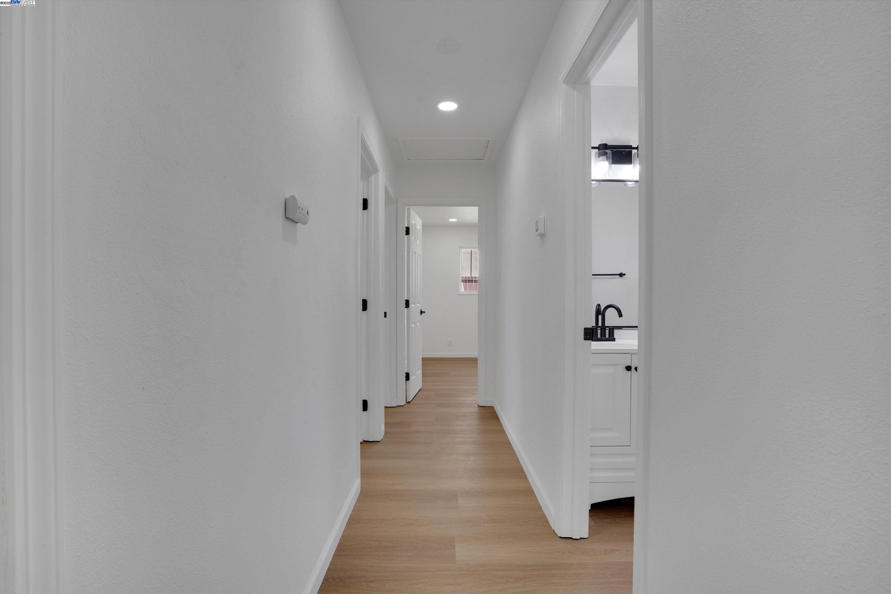 Detail Gallery Image 23 of 36 For 3596 Christensen Ln, Castro Valley,  CA 94546 - 3 Beds | 2 Baths