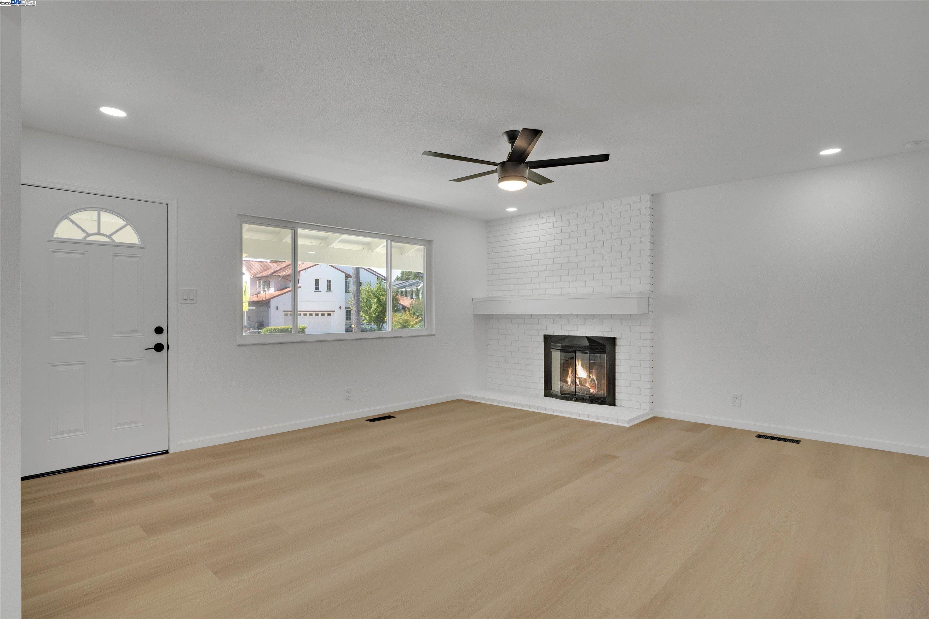 Detail Gallery Image 9 of 36 For 3596 Christensen Ln, Castro Valley,  CA 94546 - 3 Beds | 2 Baths