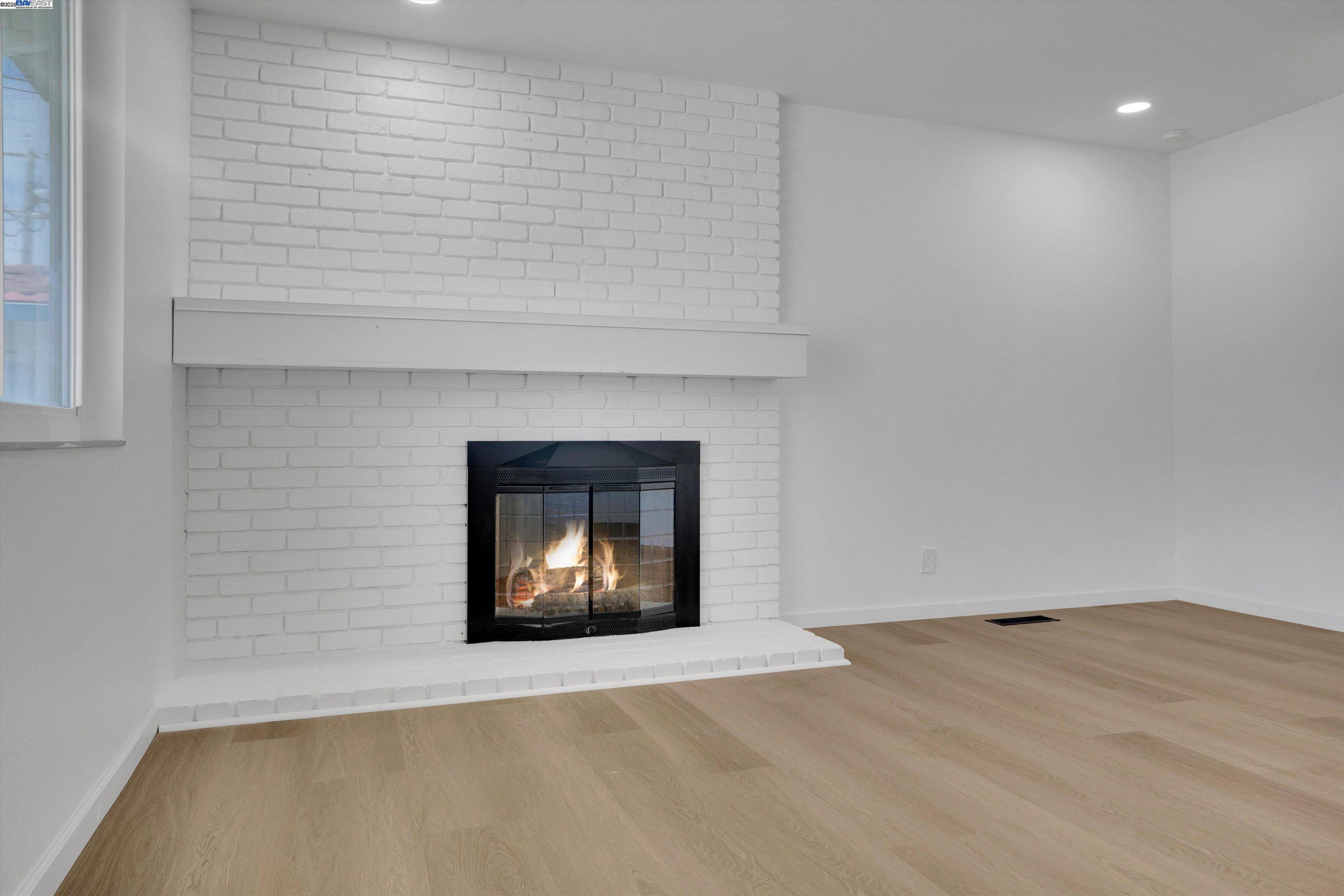 Detail Gallery Image 10 of 36 For 3596 Christensen Ln, Castro Valley,  CA 94546 - 3 Beds | 2 Baths