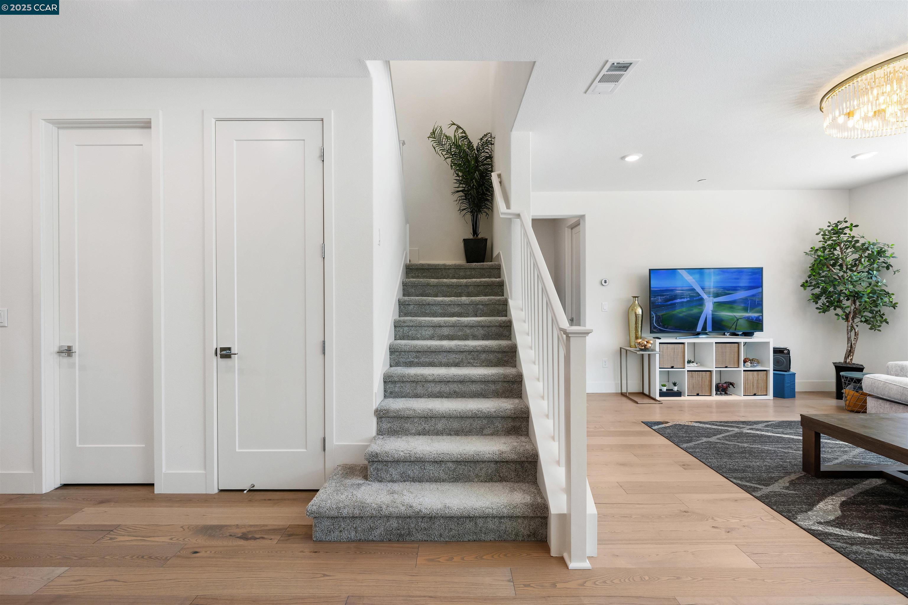Detail Gallery Image 18 of 46 For 6274 Carousel Ave, Tracy,  CA 95377 - 5 Beds | 4/1 Baths
