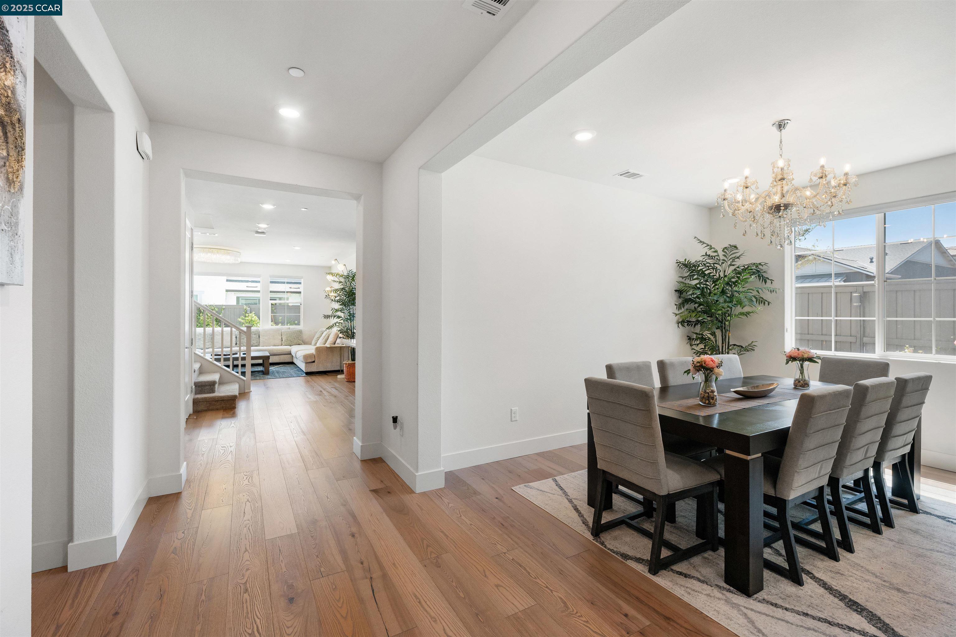 Detail Gallery Image 3 of 46 For 6274 Carousel Ave, Tracy,  CA 95377 - 5 Beds | 4/1 Baths