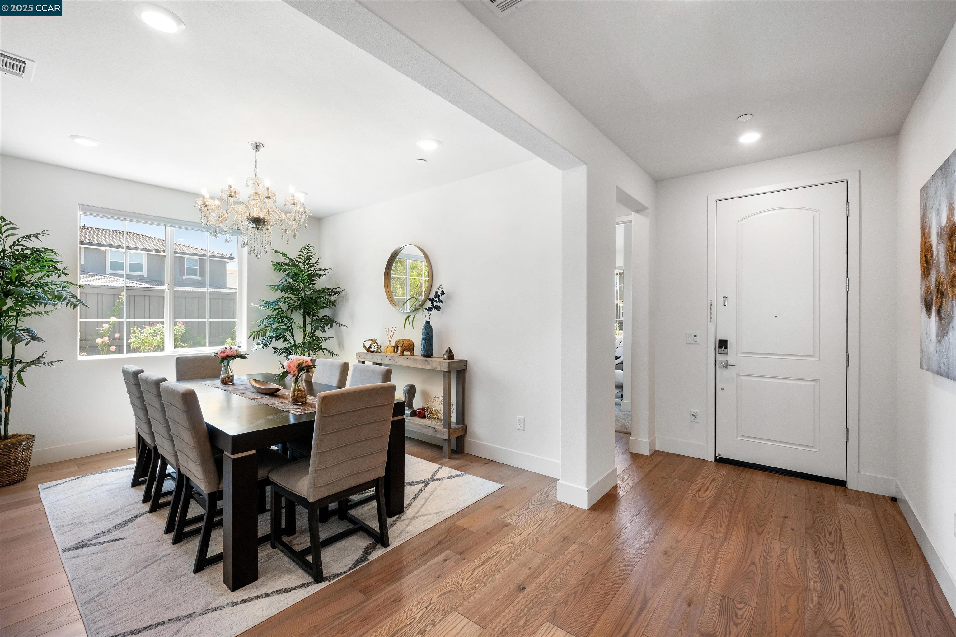 Detail Gallery Image 5 of 46 For 6274 Carousel Ave, Tracy,  CA 95377 - 5 Beds | 4/1 Baths