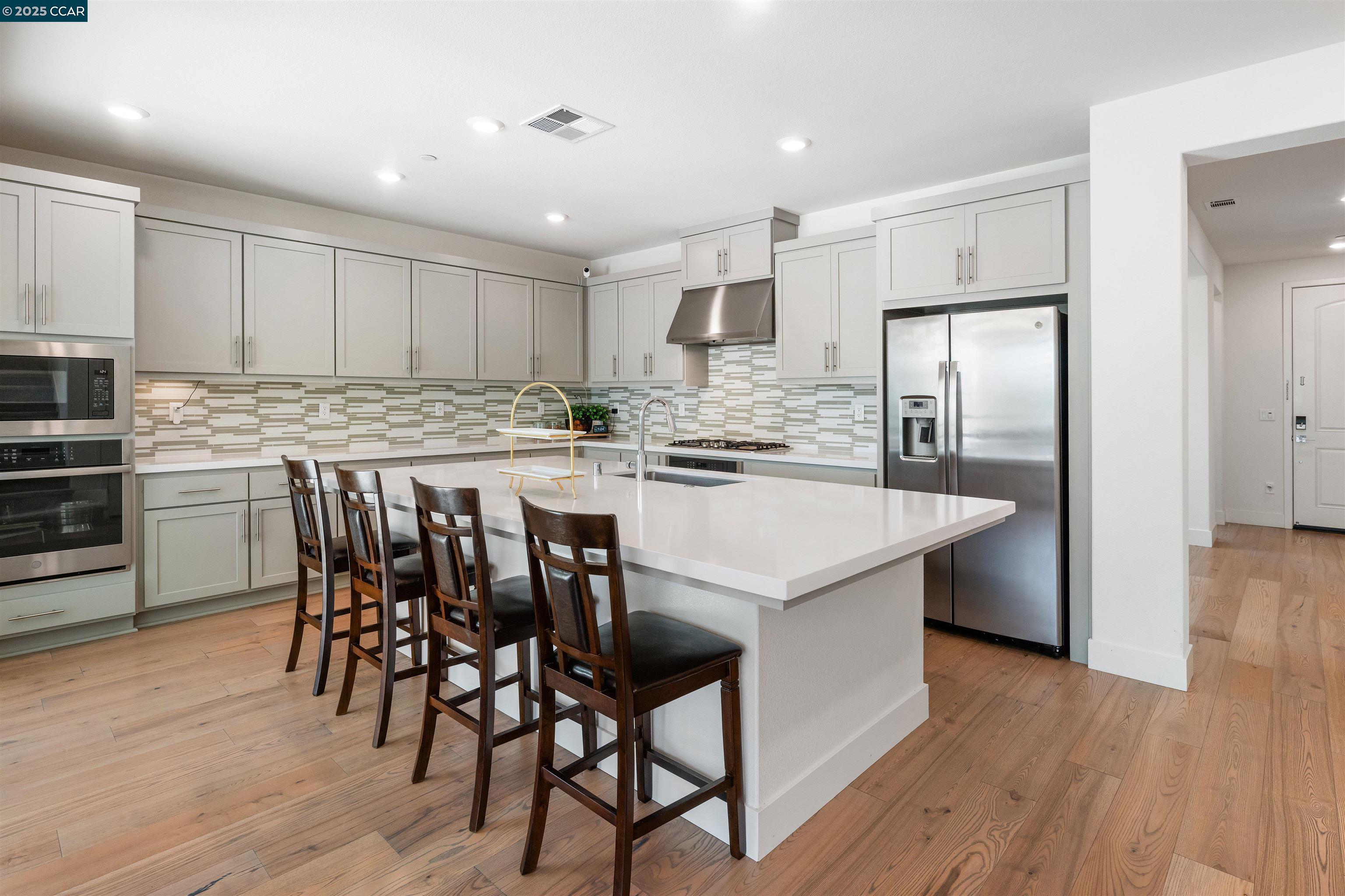 Detail Gallery Image 9 of 46 For 6274 Carousel Ave, Tracy,  CA 95377 - 5 Beds | 4/1 Baths