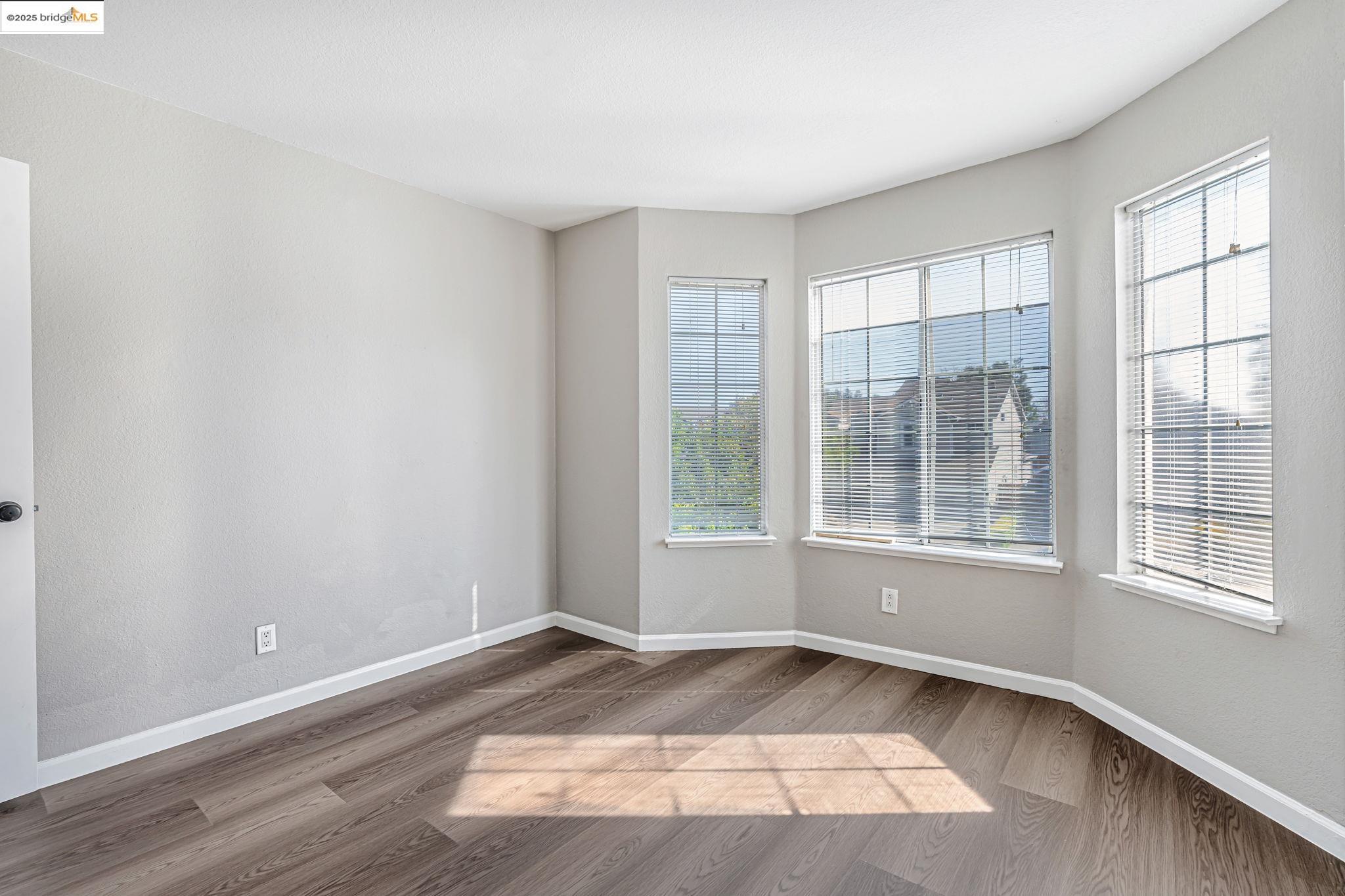Detail Gallery Image 28 of 43 For 5052 Perry Way, Antioch,  CA 94531-8414 - 4 Beds | 3 Baths