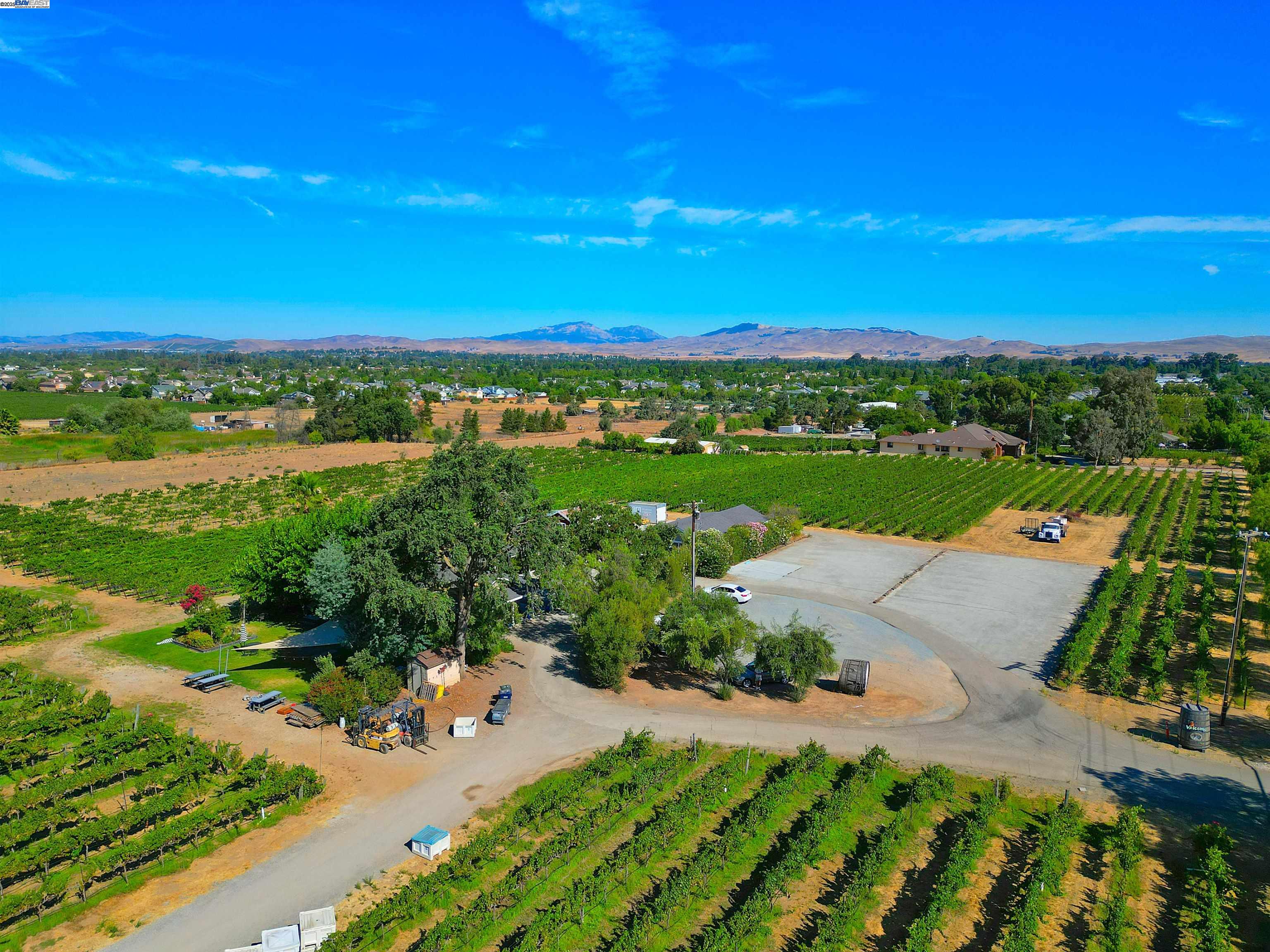 Detail Gallery Image 4 of 44 For 2915 S Vasco Rd, Livermore,  CA 94550 - – Beds | – Baths