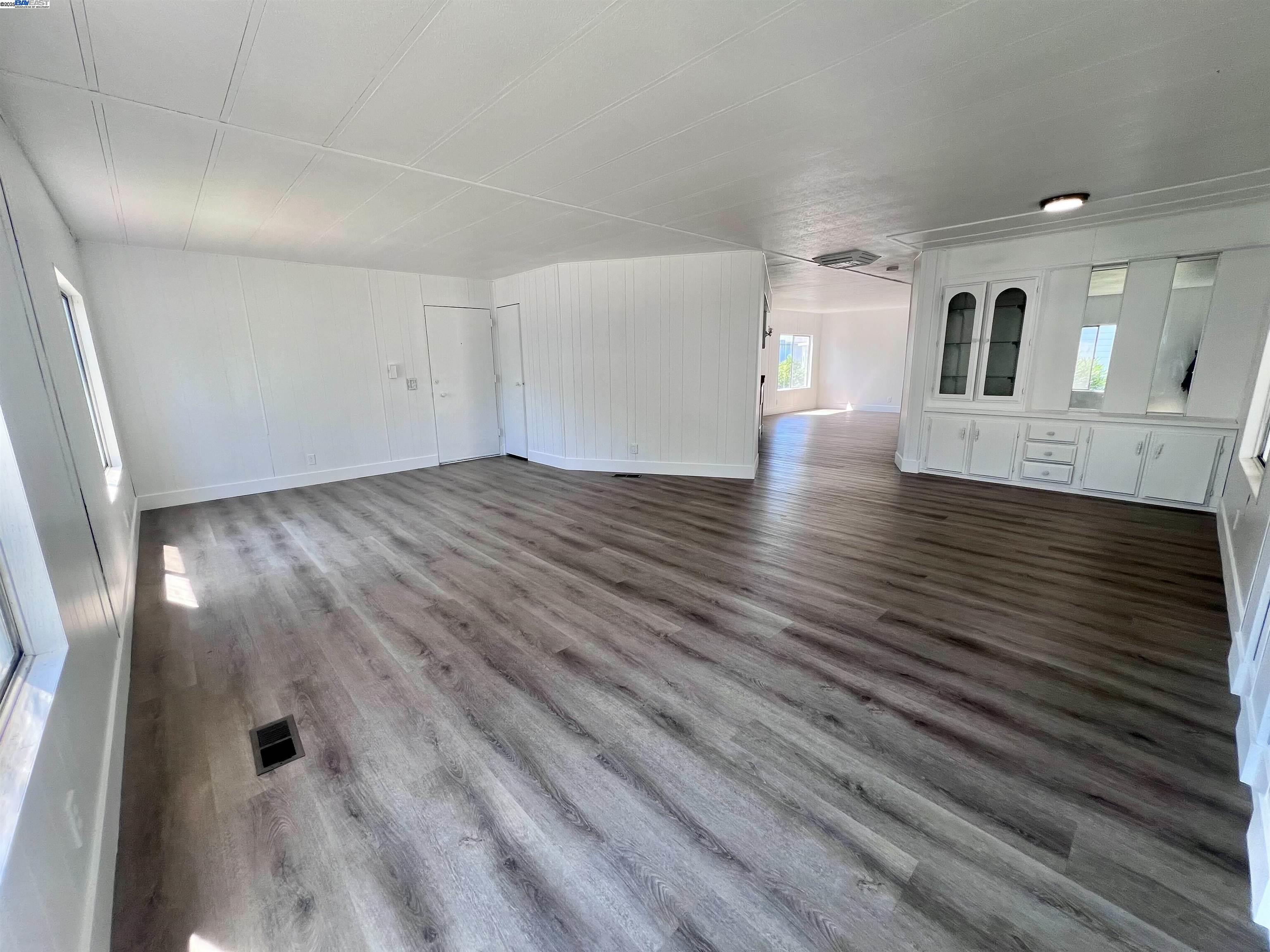 Detail Gallery Image 3 of 10 For 5450 Monterey Rd #87,  San Jose,  CA 95111 - 2 Beds | 2 Baths