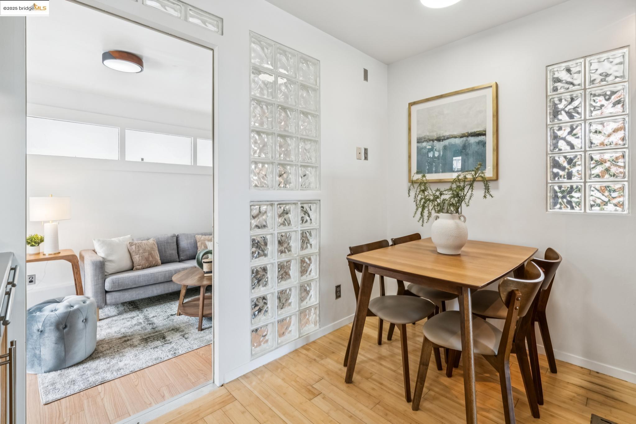 Detail Gallery Image 17 of 60 For 6545 Alta Vista Dr, El Cerrito,  CA 94530 - 2 Beds | 1 Baths
