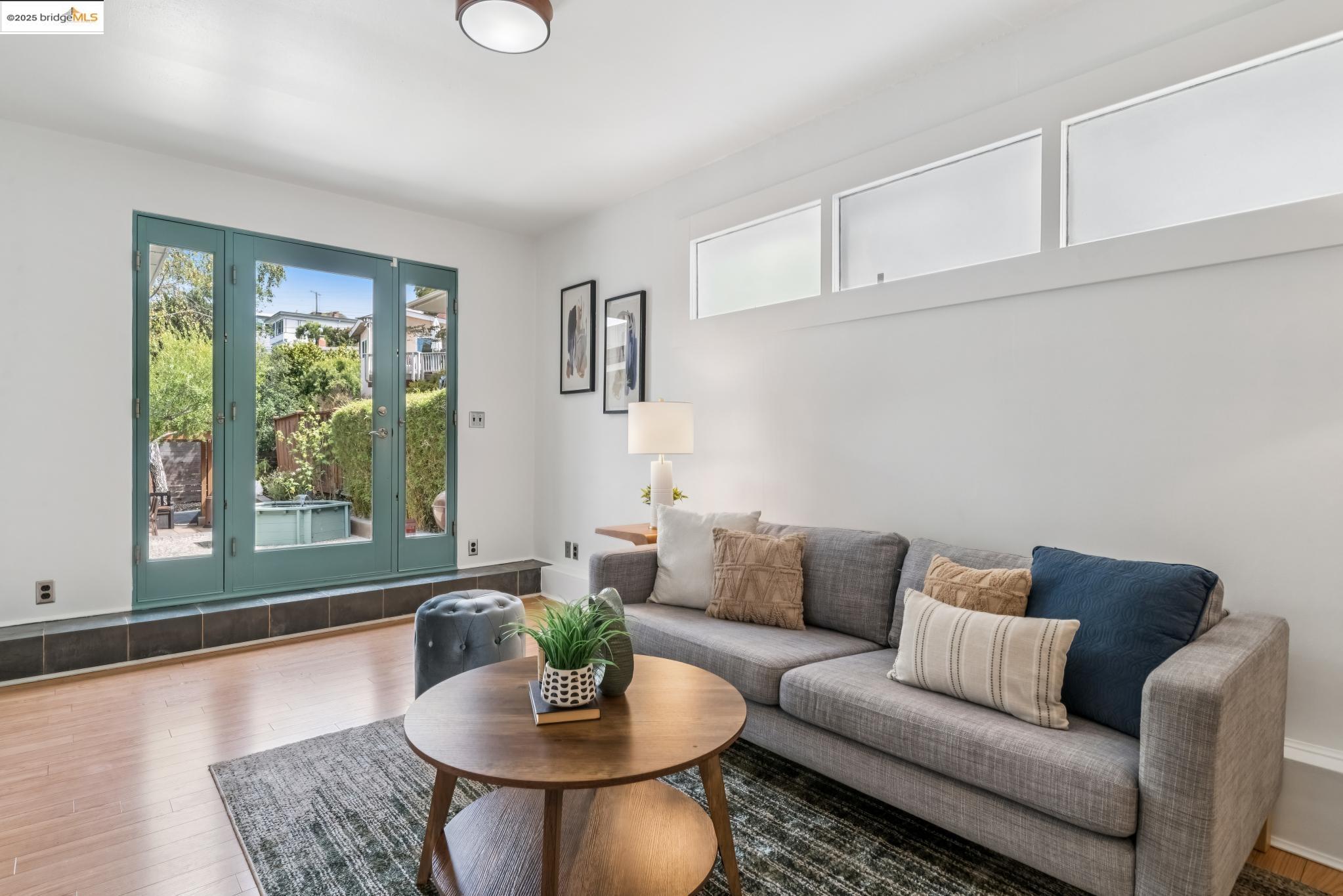 Detail Gallery Image 21 of 60 For 6545 Alta Vista Dr, El Cerrito,  CA 94530 - 2 Beds | 1 Baths