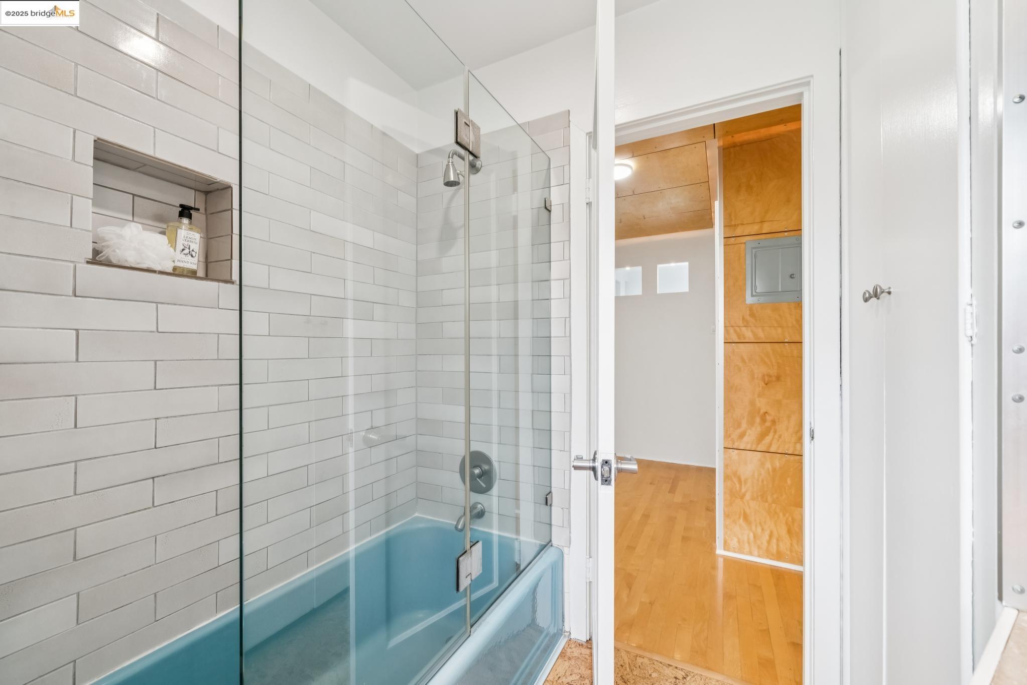 Detail Gallery Image 26 of 60 For 6545 Alta Vista Dr, El Cerrito,  CA 94530 - 2 Beds | 1 Baths