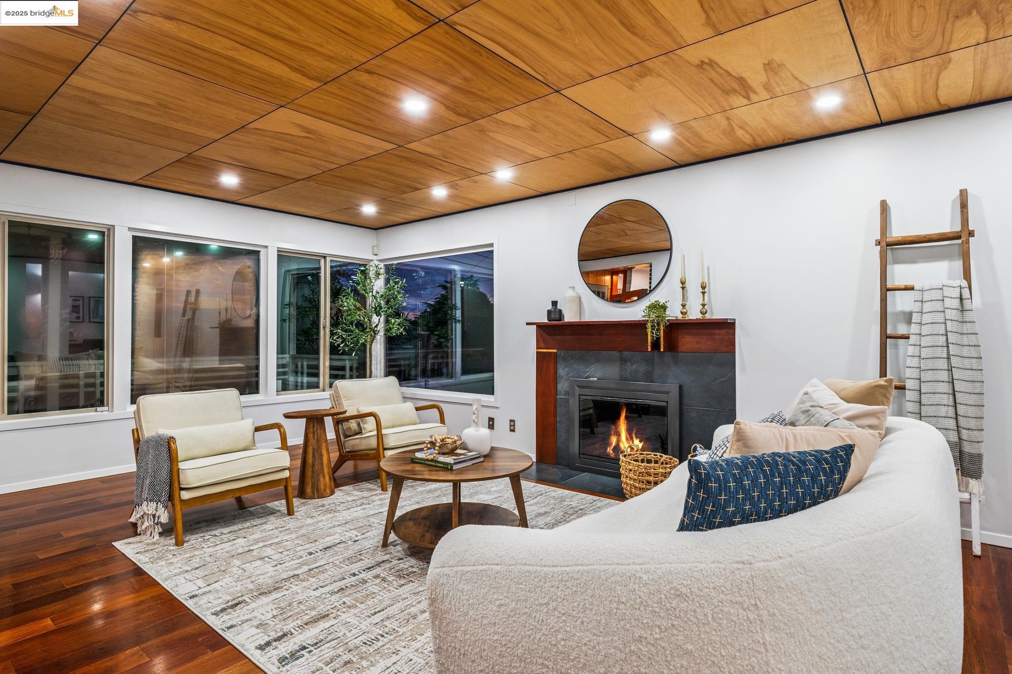 Detail Gallery Image 46 of 60 For 6545 Alta Vista Dr, El Cerrito,  CA 94530 - 2 Beds | 1 Baths