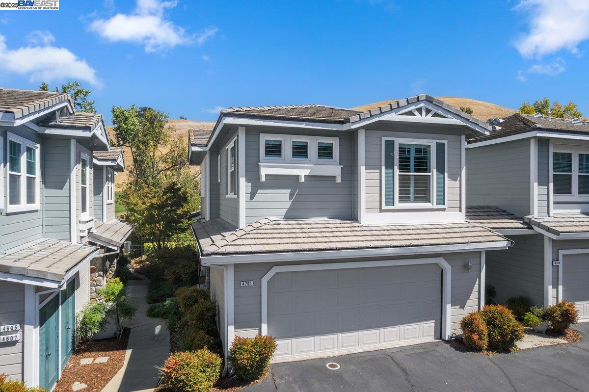 Detail Gallery Image 1 of 32 For 4701 Keller Ridge Dr, Clayton,  CA 94517 - 3 Beds | 2/1 Baths