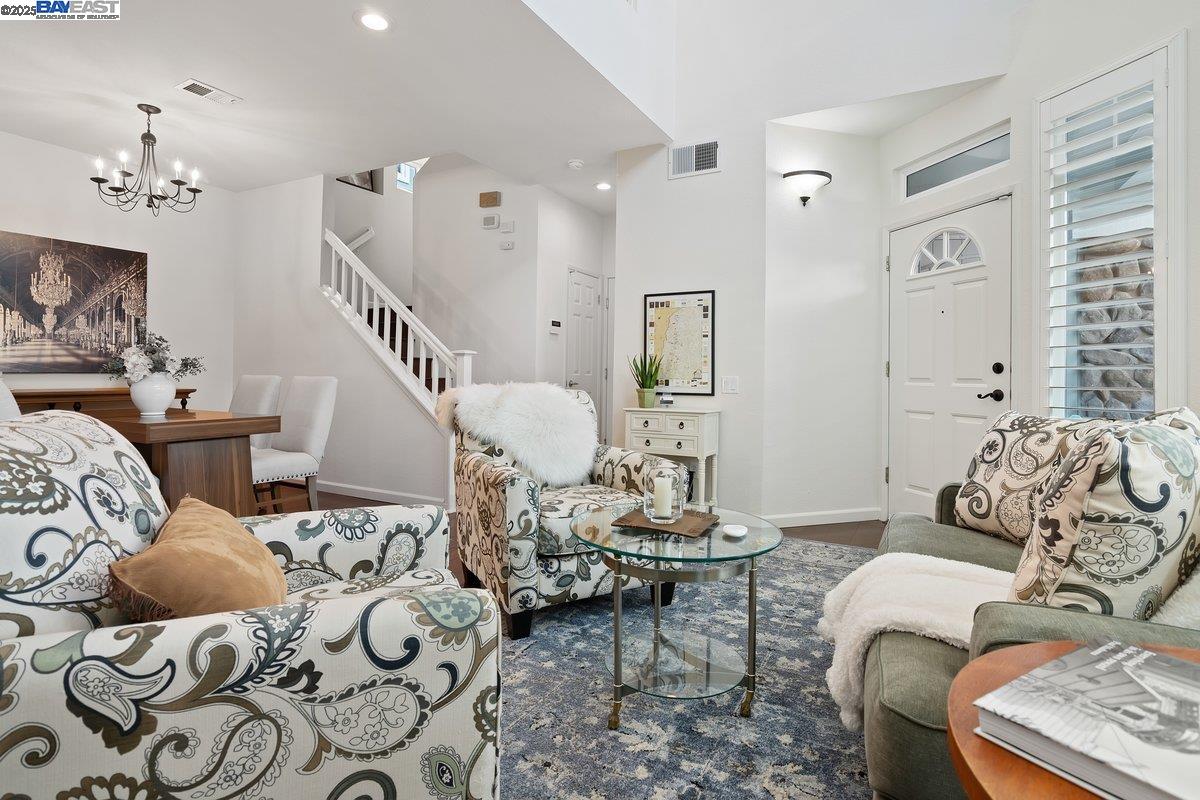 Detail Gallery Image 20 of 32 For 4701 Keller Ridge Dr, Clayton,  CA 94517 - 3 Beds | 2/1 Baths