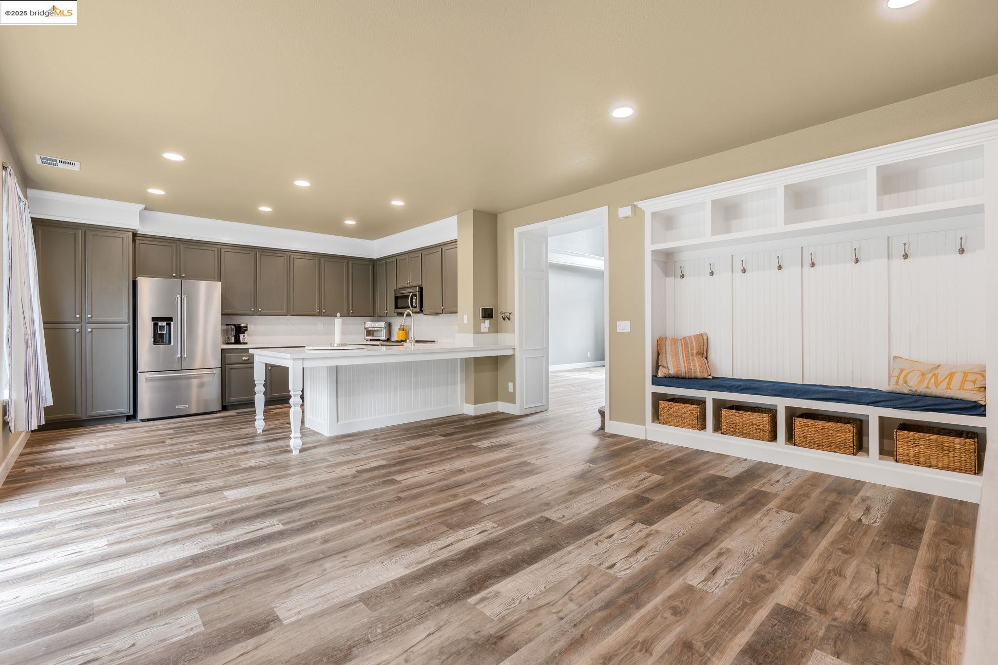 Detail Gallery Image 11 of 45 For 1205 Brookdale Dr., Brentwood,  CA 94513 - 4 Beds | 3 Baths