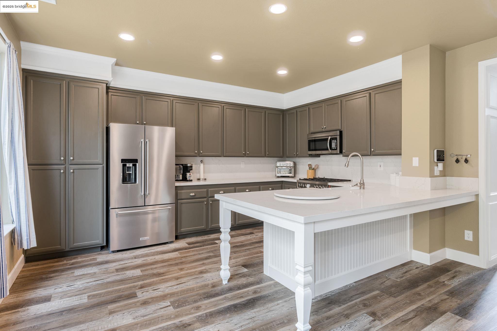 Detail Gallery Image 12 of 45 For 1205 Brookdale Dr., Brentwood,  CA 94513 - 4 Beds | 3 Baths