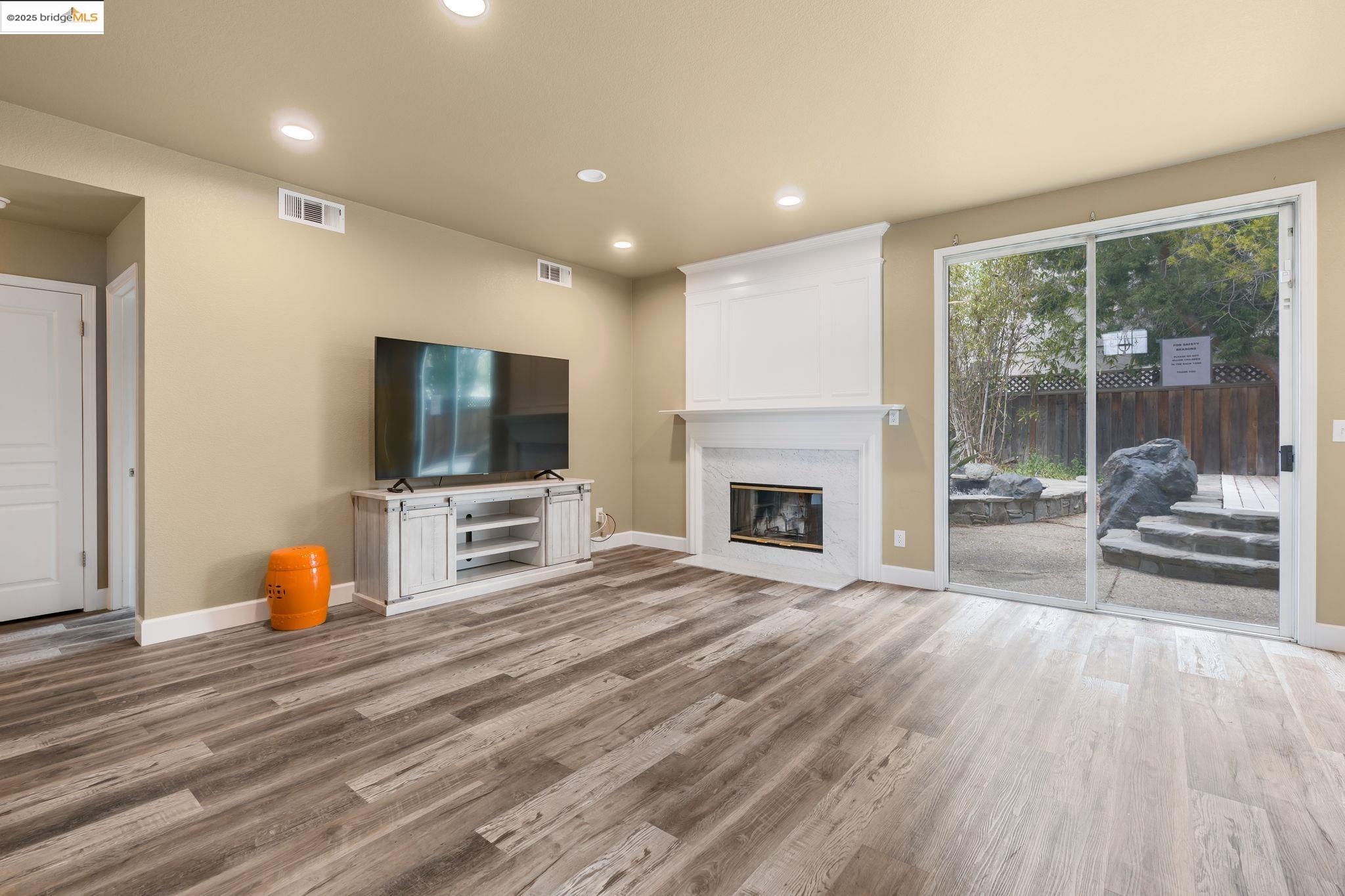 Detail Gallery Image 7 of 45 For 1205 Brookdale Dr., Brentwood,  CA 94513 - 4 Beds | 3 Baths