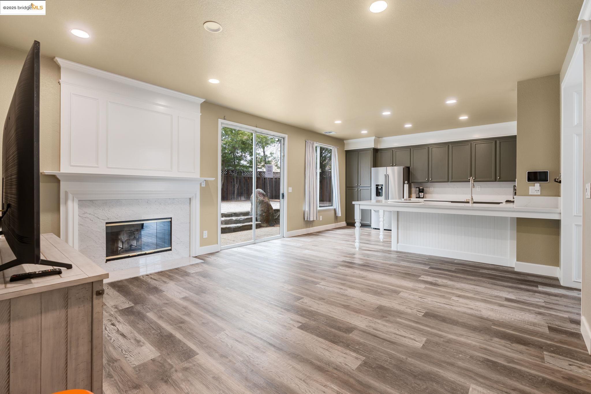 Detail Gallery Image 9 of 45 For 1205 Brookdale Dr., Brentwood,  CA 94513 - 4 Beds | 3 Baths