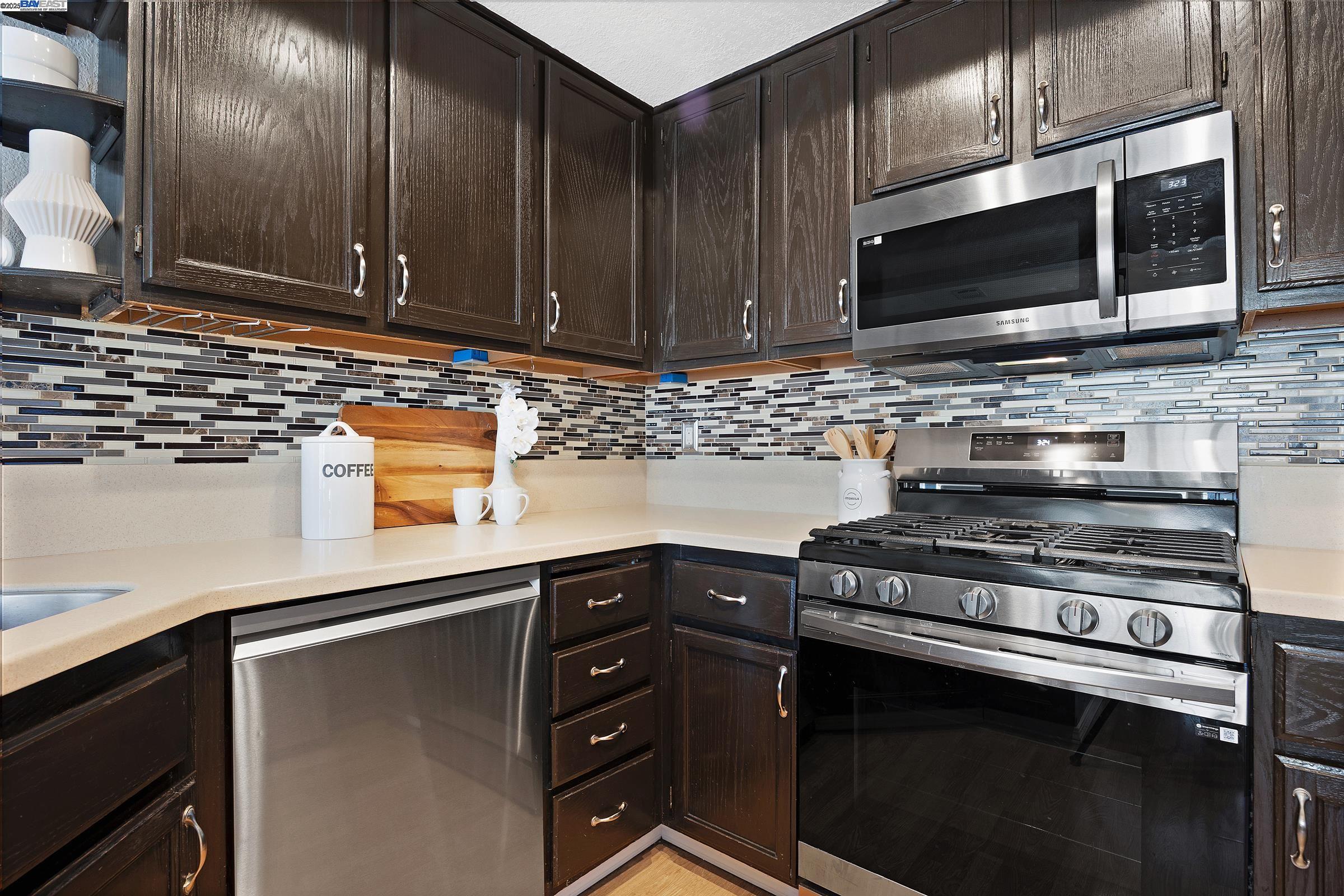 Photo #16: 41109416 Listing: Photo #16