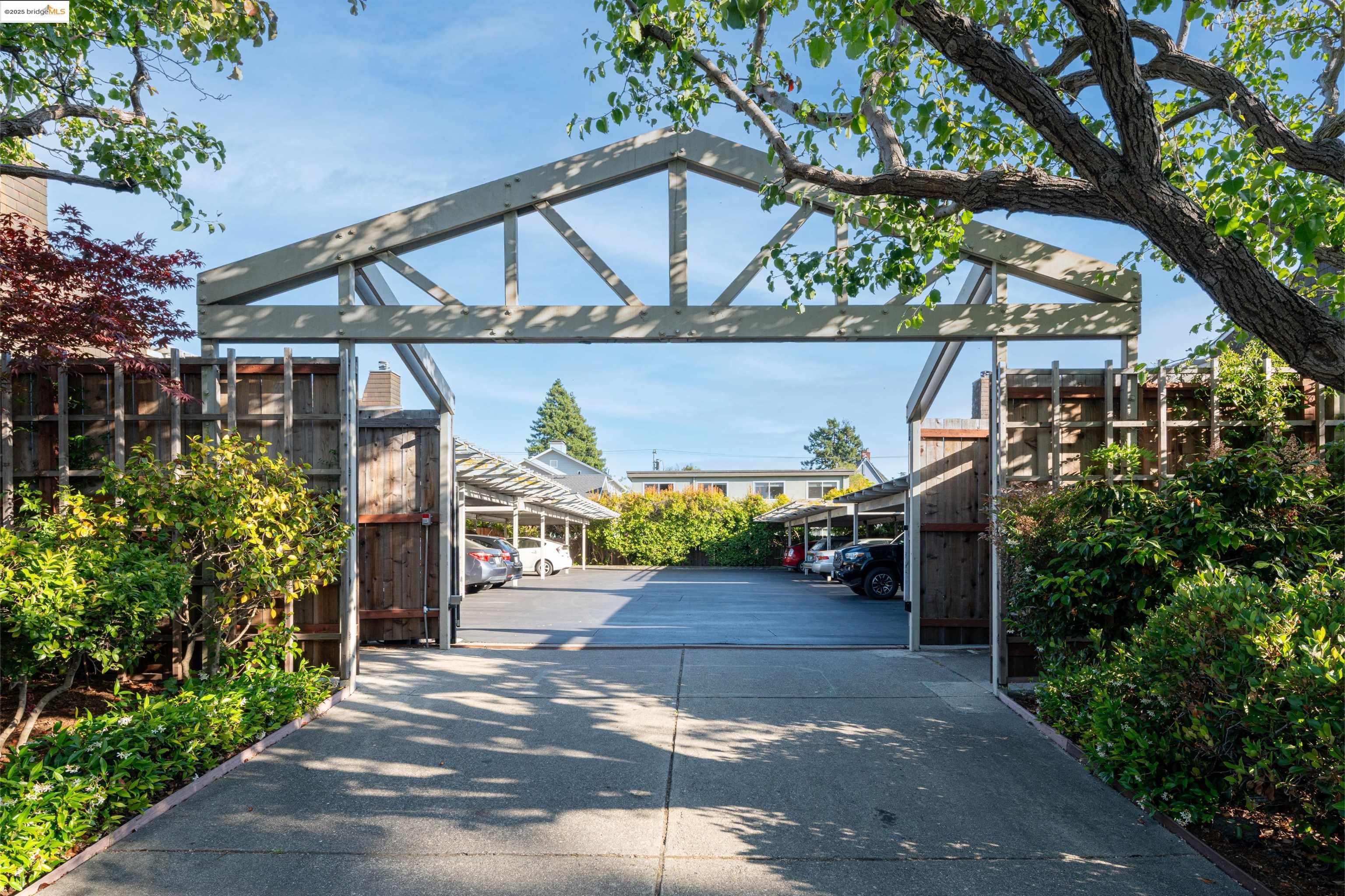 Photo #2: 41109417 Listing 