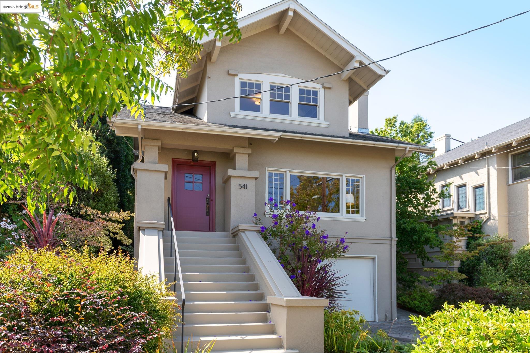 541 Boulevard Way