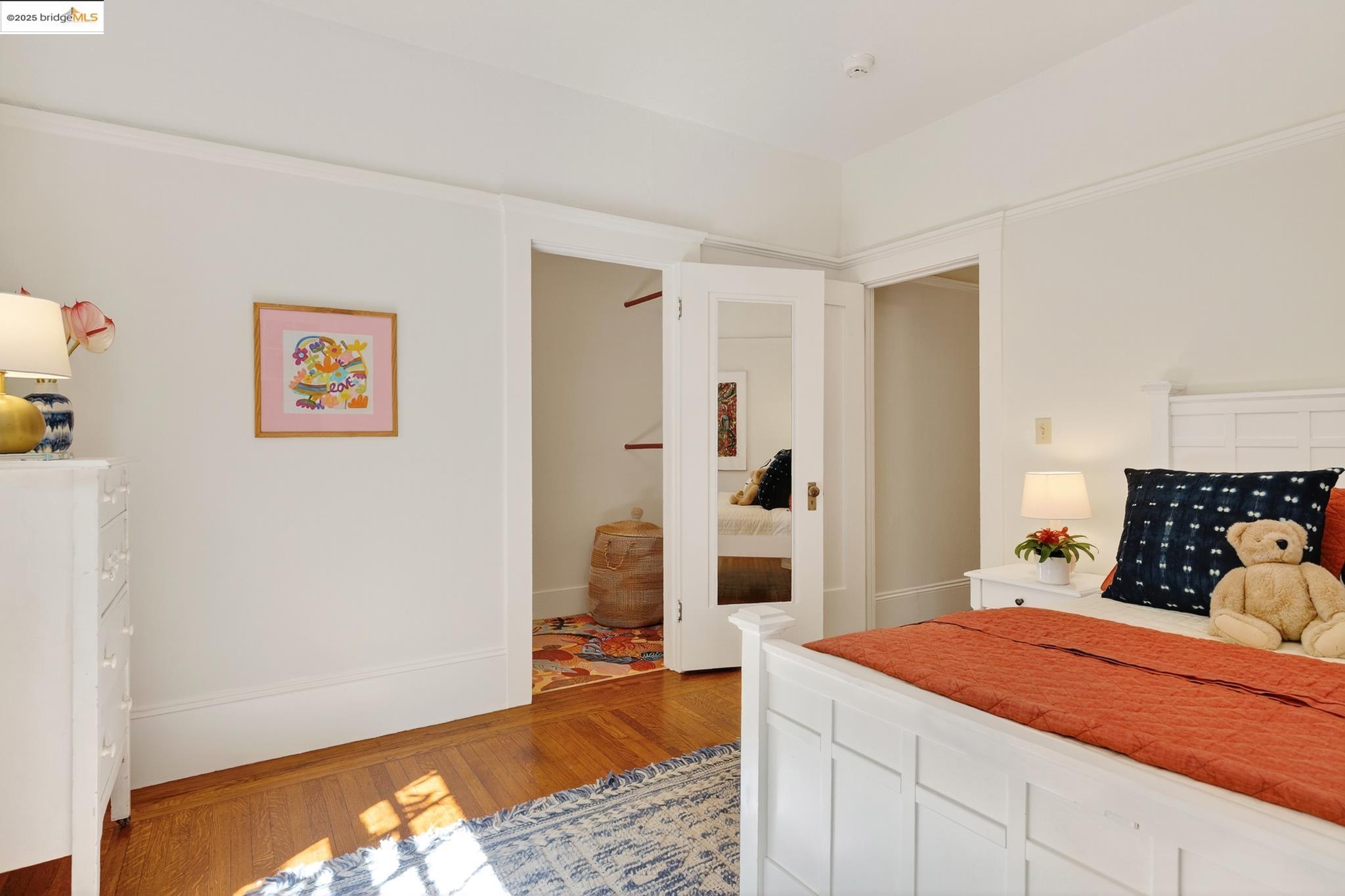 Detail Gallery Image 34 of 56 For 541 Boulevard Way, Piedmont,  CA 94610 - 3 Beds | 2 Baths