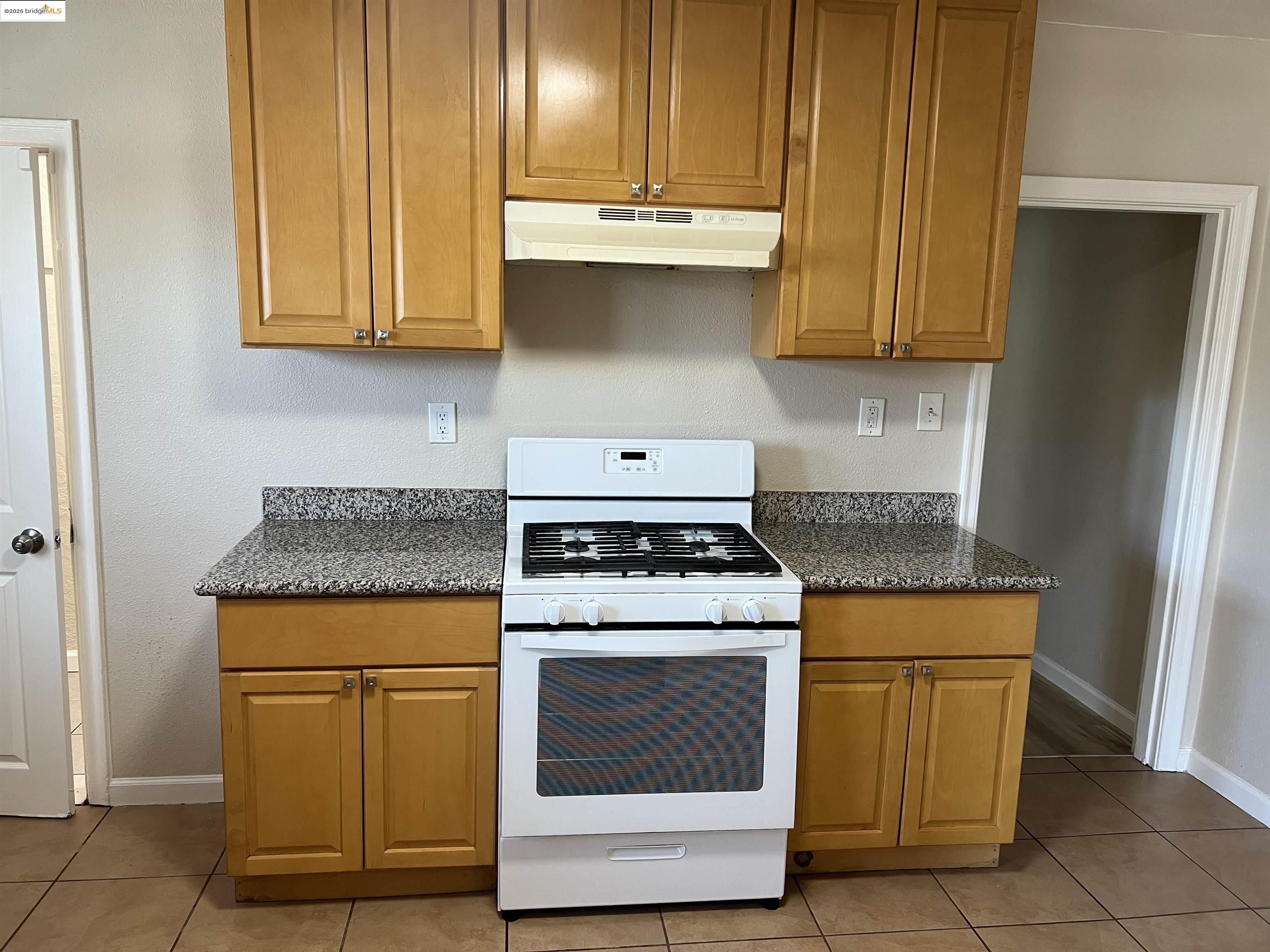 Detail Gallery Image 9 of 24 For 449-451 E 9th St, Pittsburg,  CA 94565 - – Beds | – Baths