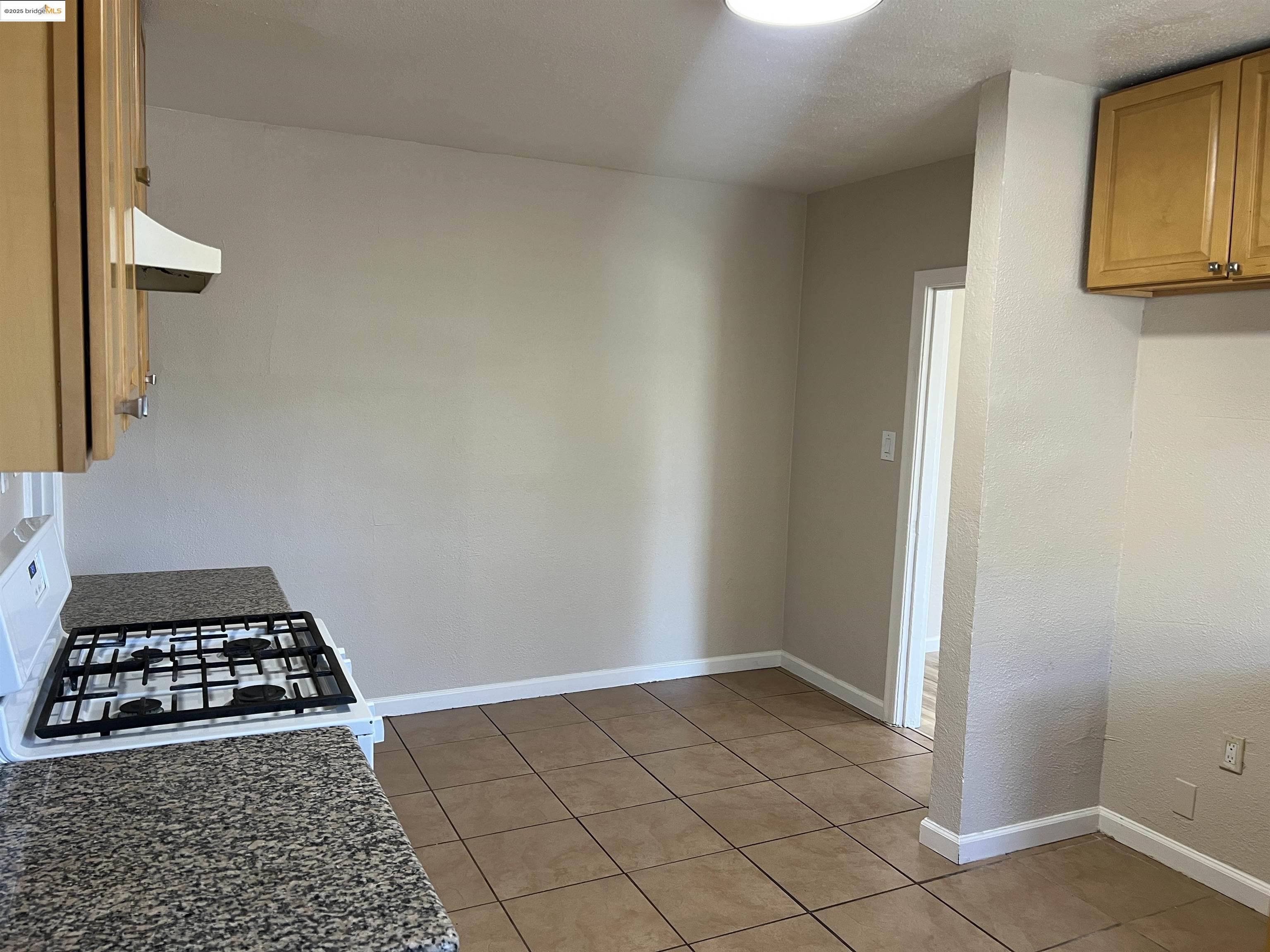 Detail Gallery Image 10 of 24 For 449-451 E 9th St, Pittsburg,  CA 94565 - – Beds | – Baths