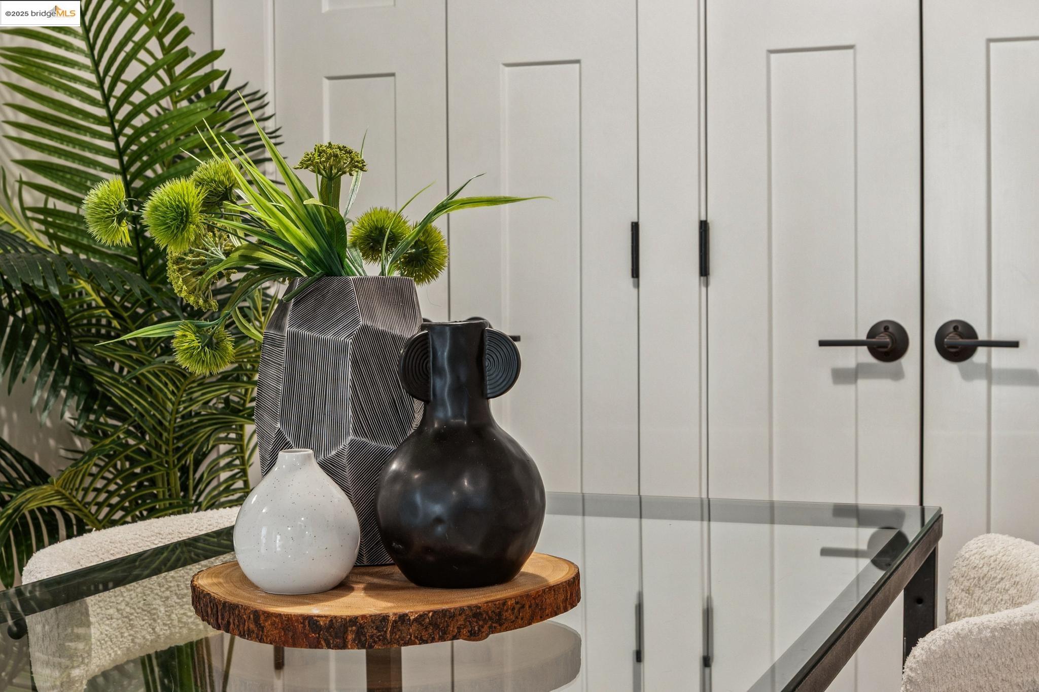 Detail Gallery Image 16 of 38 For 6426 Benvenue Ave #3,  Oakland,  CA 94618 - 2 Beds | 2 Baths