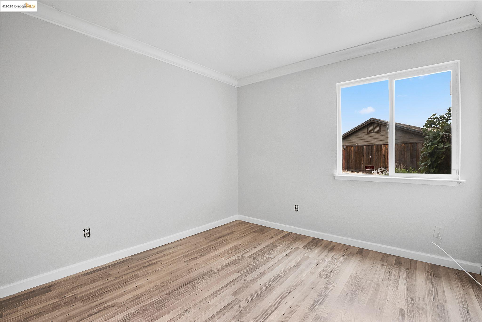 Detail Gallery Image 13 of 56 For 5165 Hereford Way, Antioch,  CA 94531 - 4 Beds | 2/1 Baths