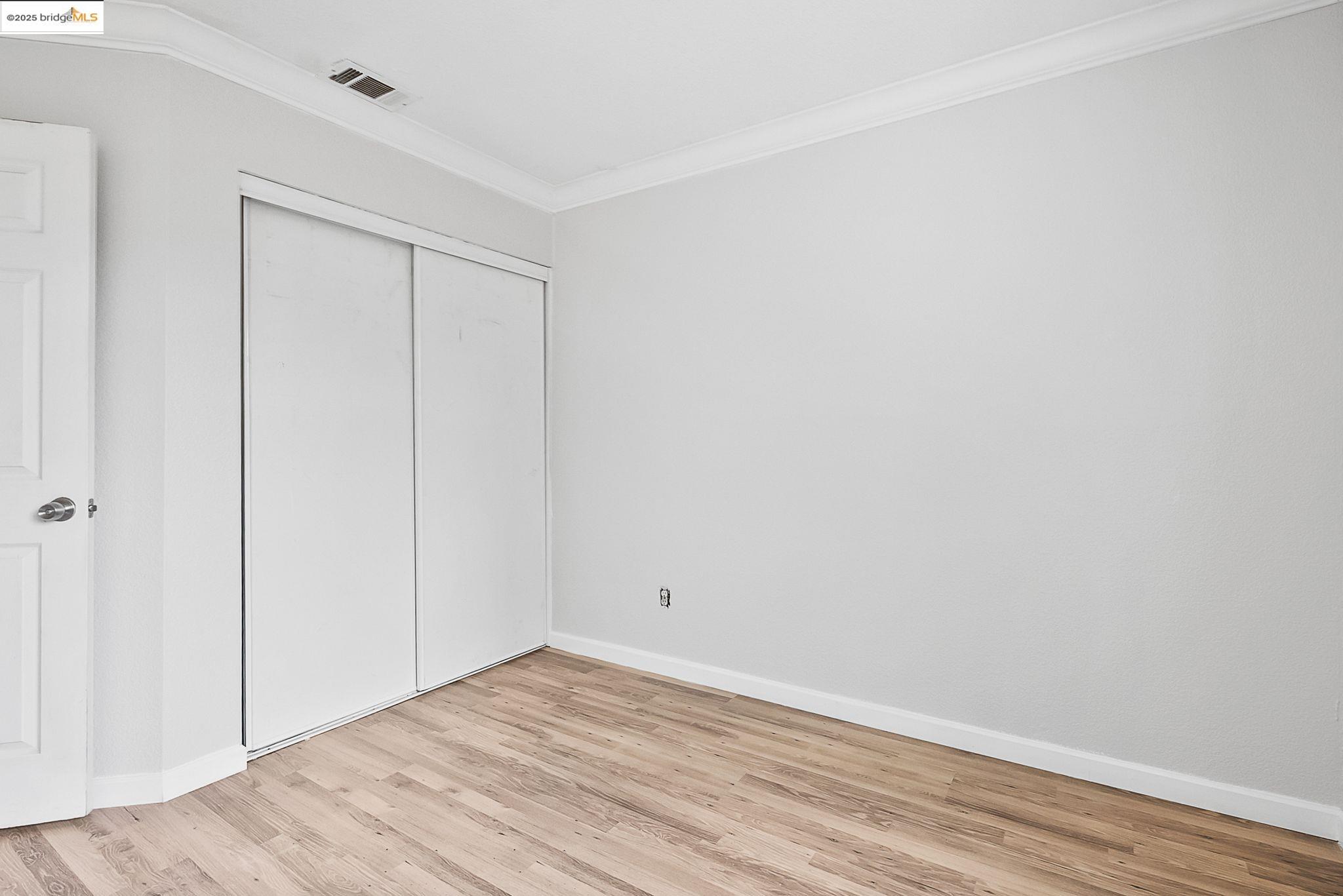 Detail Gallery Image 14 of 56 For 5165 Hereford Way, Antioch,  CA 94531 - 4 Beds | 2/1 Baths