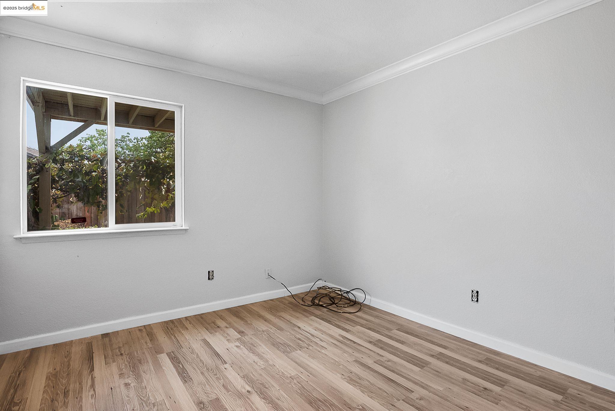 Detail Gallery Image 15 of 56 For 5165 Hereford Way, Antioch,  CA 94531 - 4 Beds | 2/1 Baths