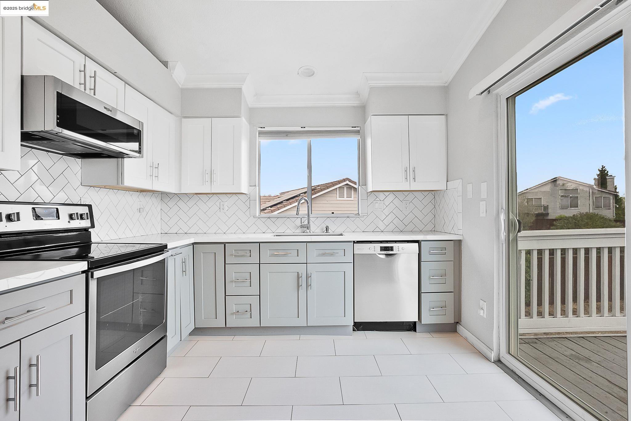 Detail Gallery Image 24 of 56 For 5165 Hereford Way, Antioch,  CA 94531 - 4 Beds | 2/1 Baths