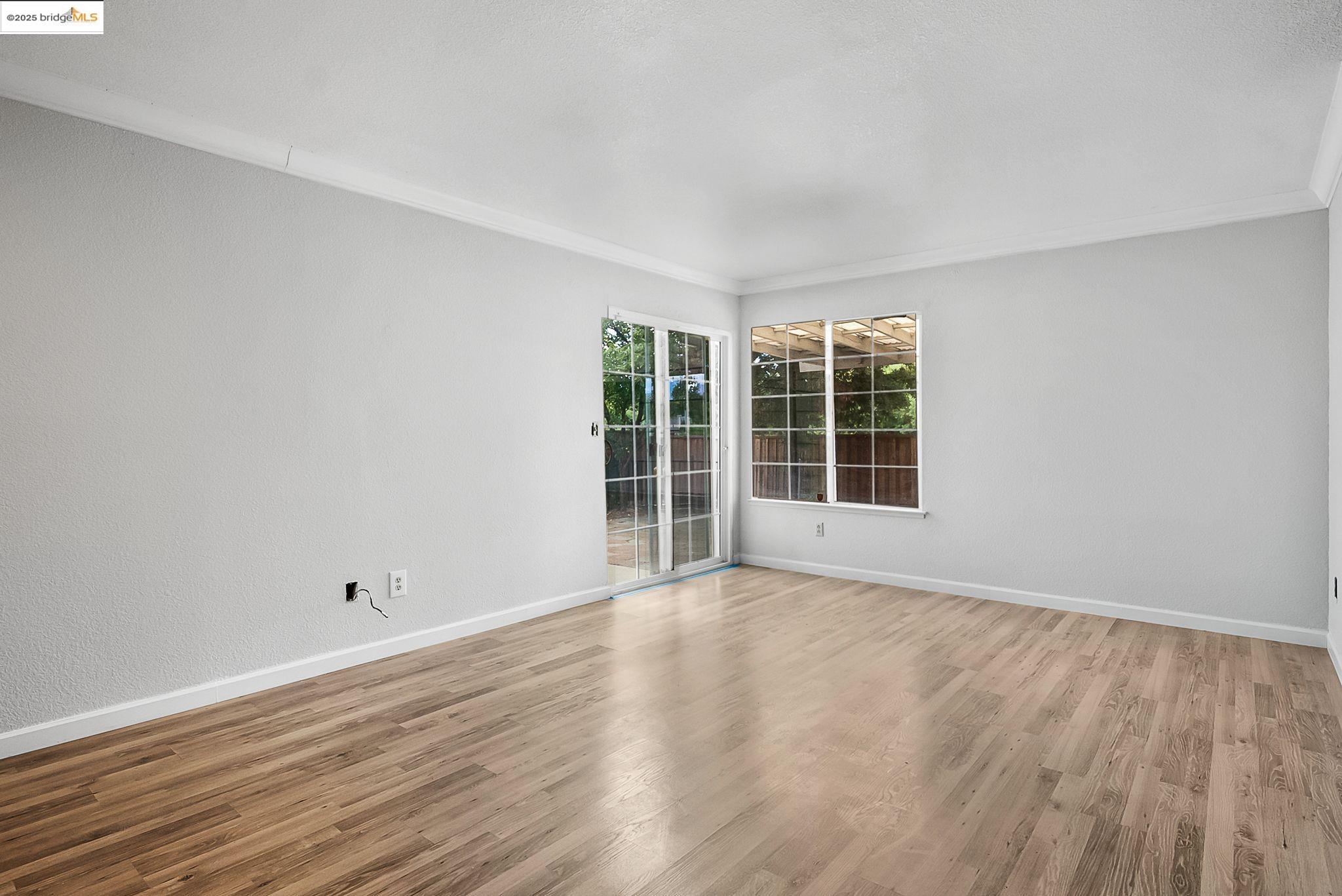 Detail Gallery Image 7 of 56 For 5165 Hereford Way, Antioch,  CA 94531 - 4 Beds | 2/1 Baths