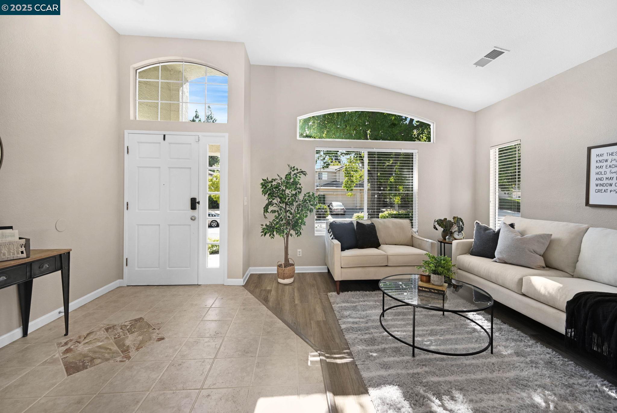 Detail Gallery Image 2 of 25 For 4932 Bridle Way, Antioch,  CA 94531 - 3 Beds | 2 Baths